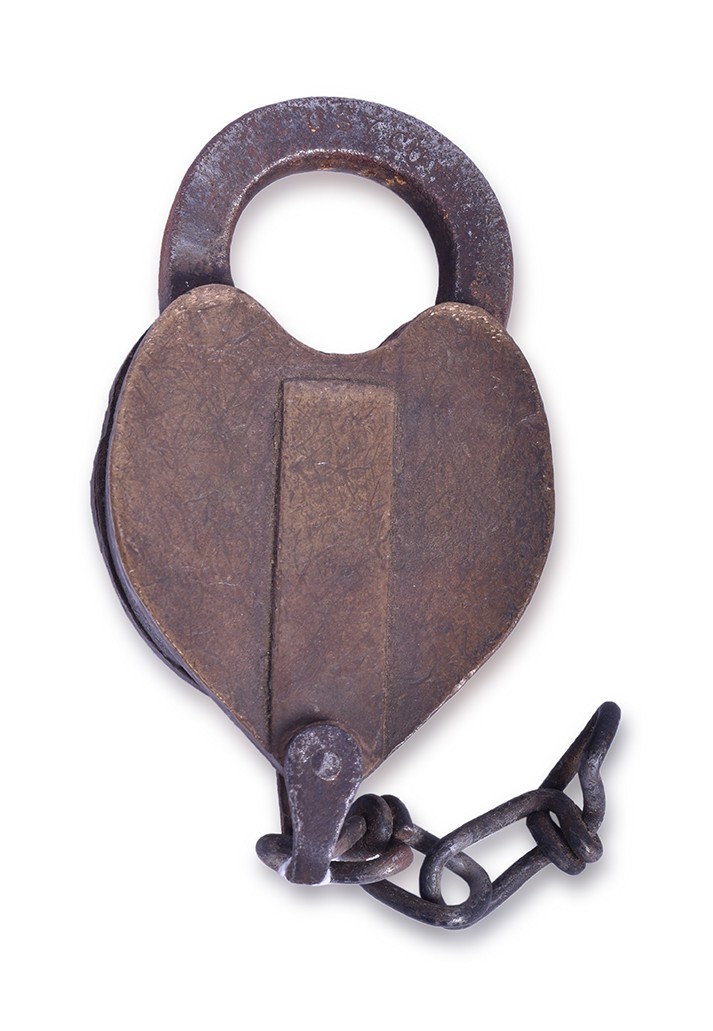 206 - Union Pacific Railroad / Union Stock Yard Brass Heart Shaped Lock thumbnail