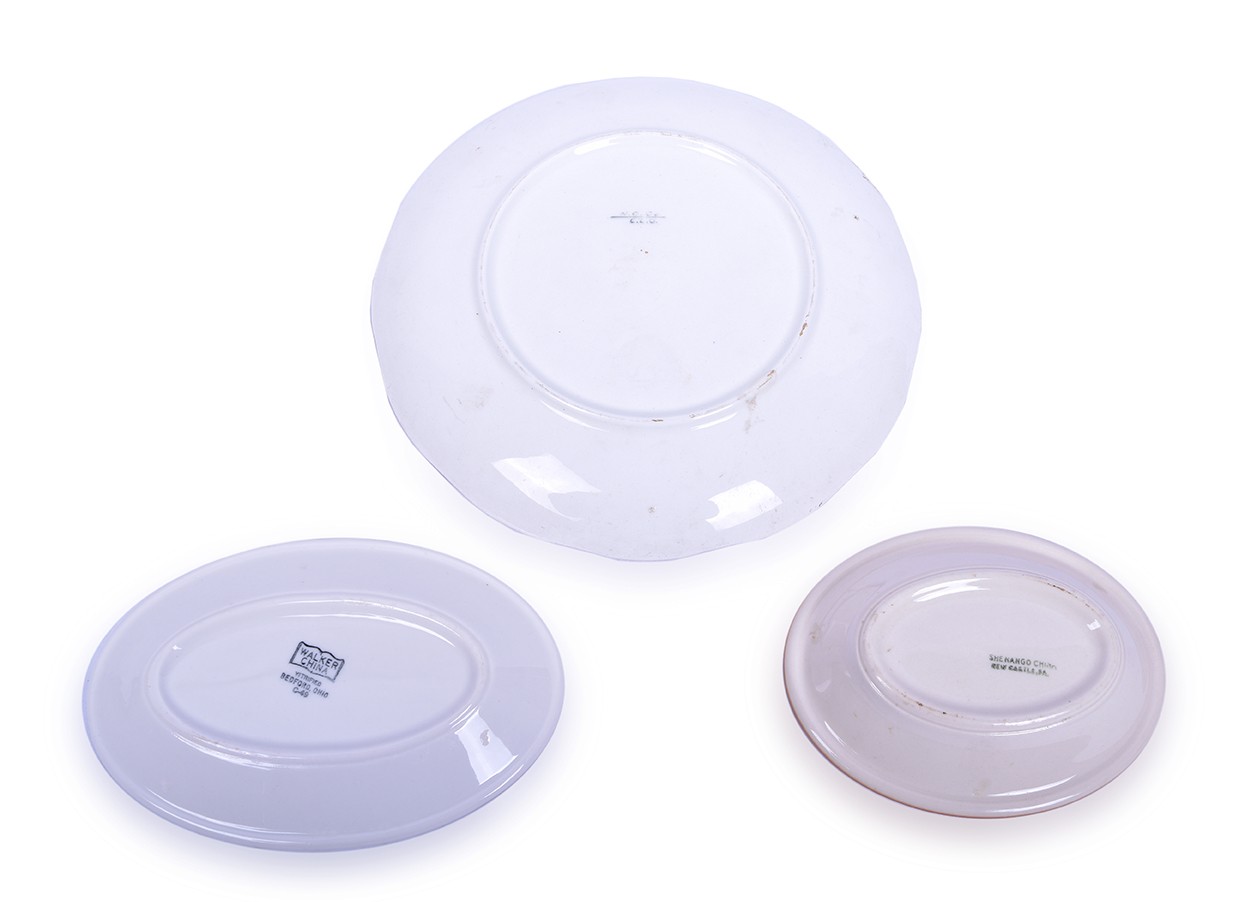 239 - Three China pieces - Rock Island Golden Rocket, Wiechman & Hoffman 1909 Plate, Little Bohemia Lodge - John Dillinger thumbnail