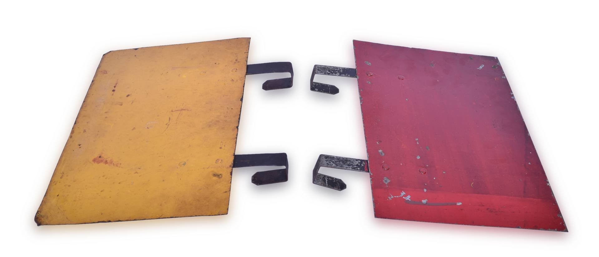 292 - Pair of Metal Railroad Caboose Marker Flags - Red & Yellow thumbnail