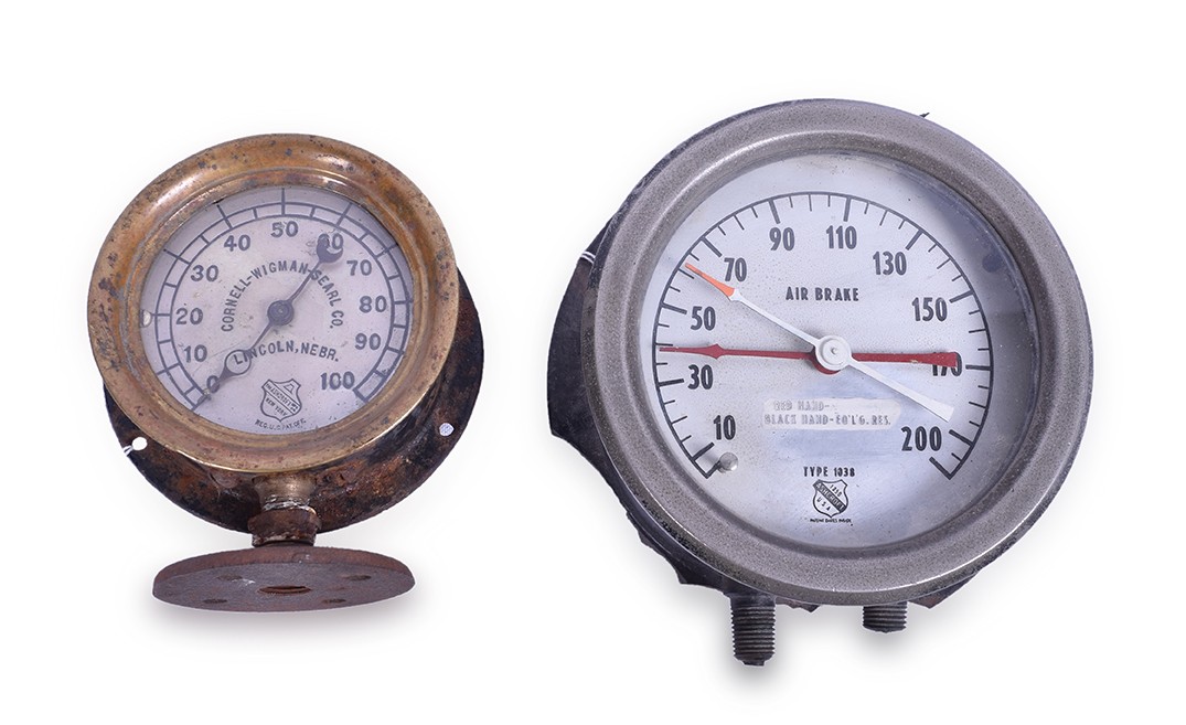 300A - Pair of Ashcroft Gauges - Airbrake Gauge thumbnail