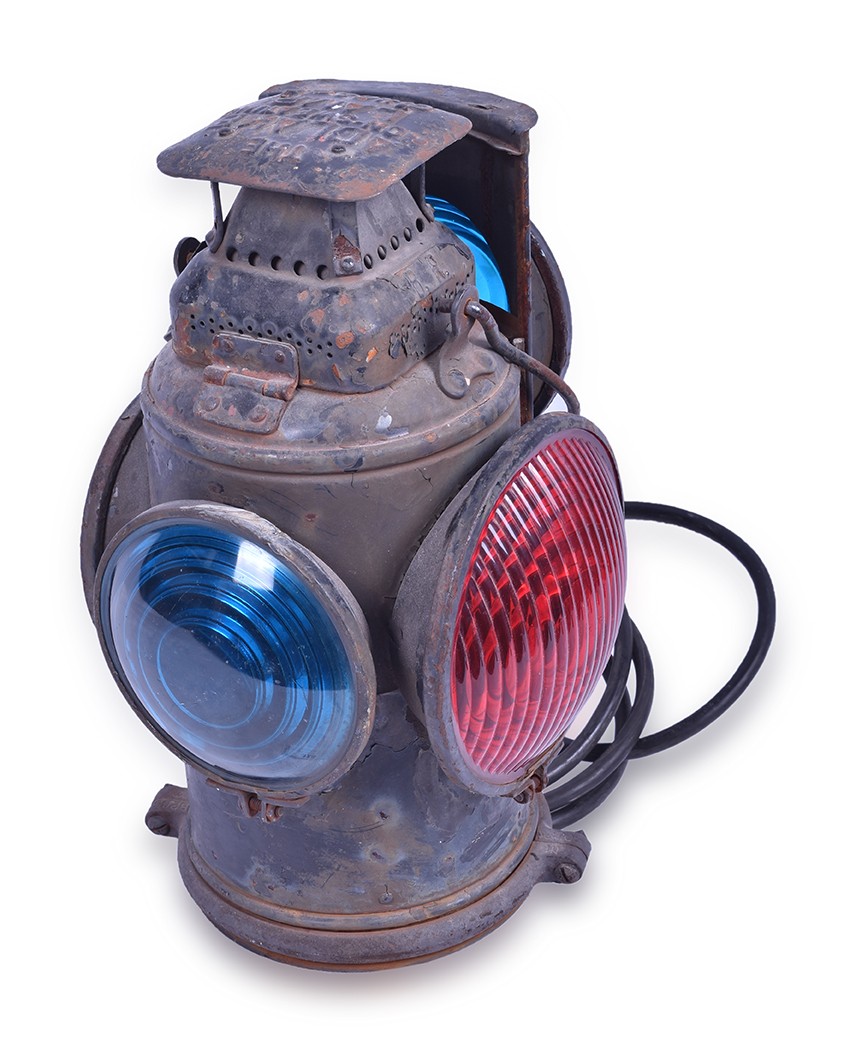 318 - Adams & Westlake CB&Q / Burlington Caboose Right Marker Lamp - Electrified thumbnail