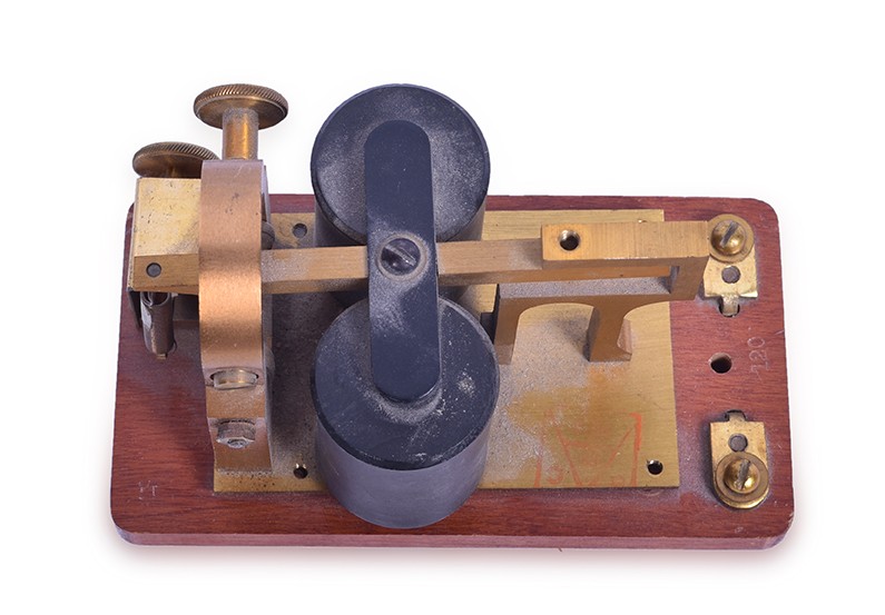 352 - J.H. Bonnell 120 Ohm Telegraph Sounder thumbnail