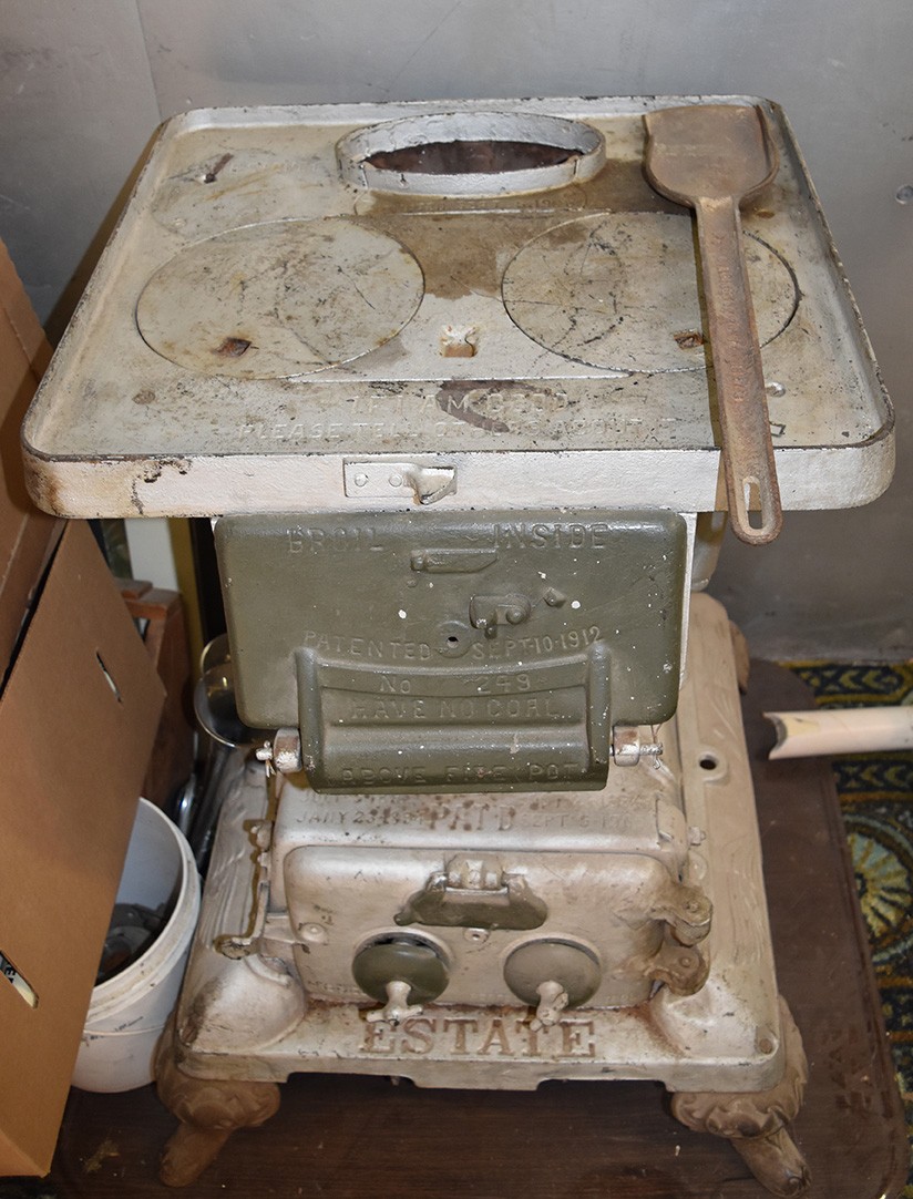 440 - Estate Coal Fired Caboose Stove thumbnail