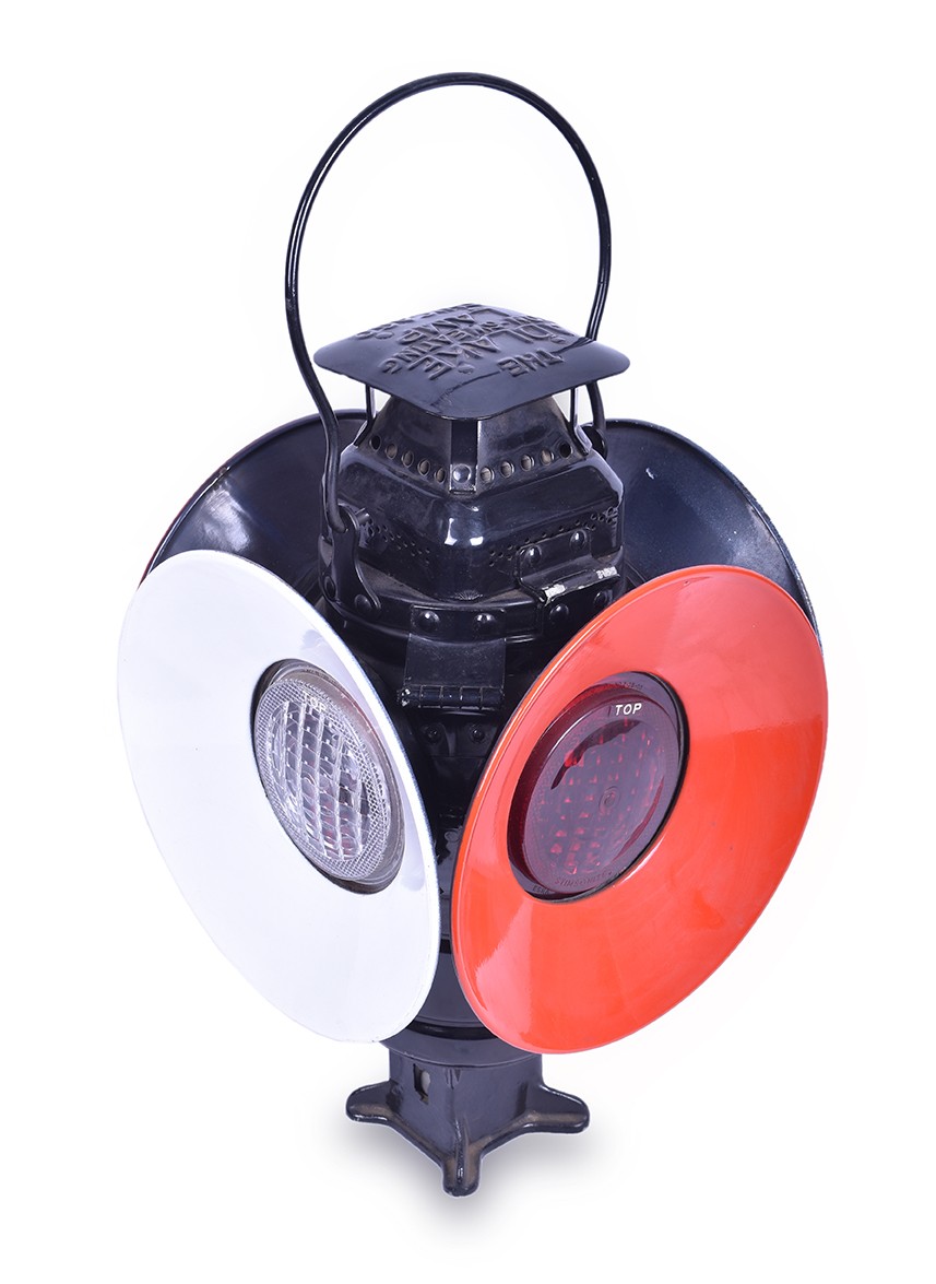 565 - Restored Adams & Westlake 1112 1/2 Switch Lantern With Day Targets thumbnail