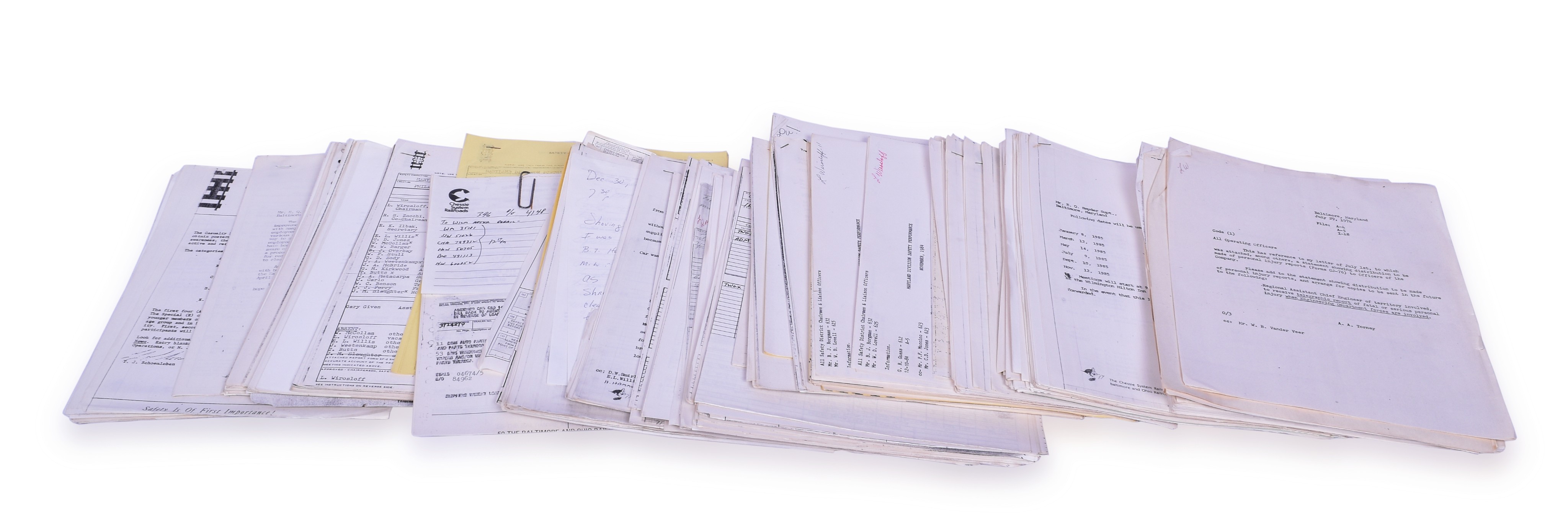 4002 - Group of mid 1980's Chessie System Derailment Reports, Safety Briefings, etc. thumbnail