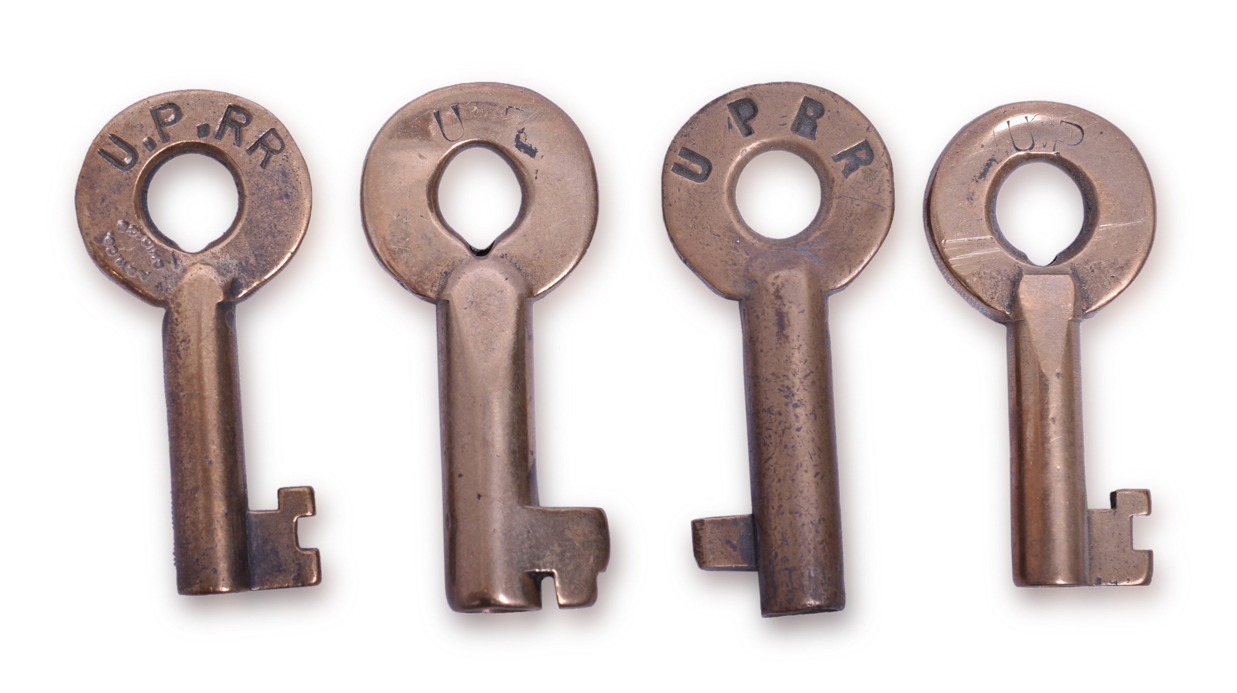 4030 - Group of four Union Pacific Railroad Keys - A&W, Adlake - Switch, Roadway and Bridge thumbnail