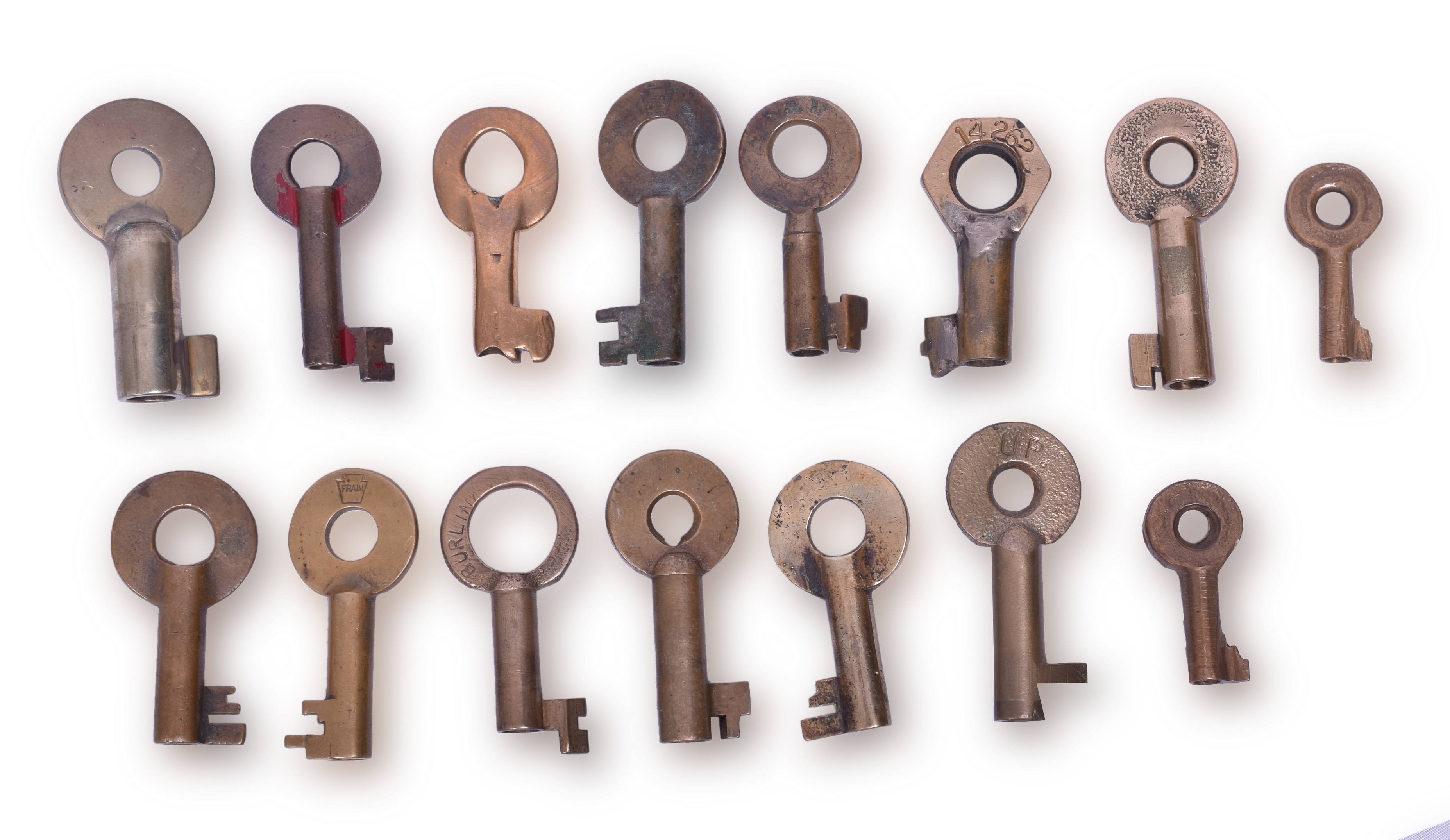 4056 - Group of Fifteen Brass Keys - Fraim, Adlake, Union Pacific, Burlington thumbnail