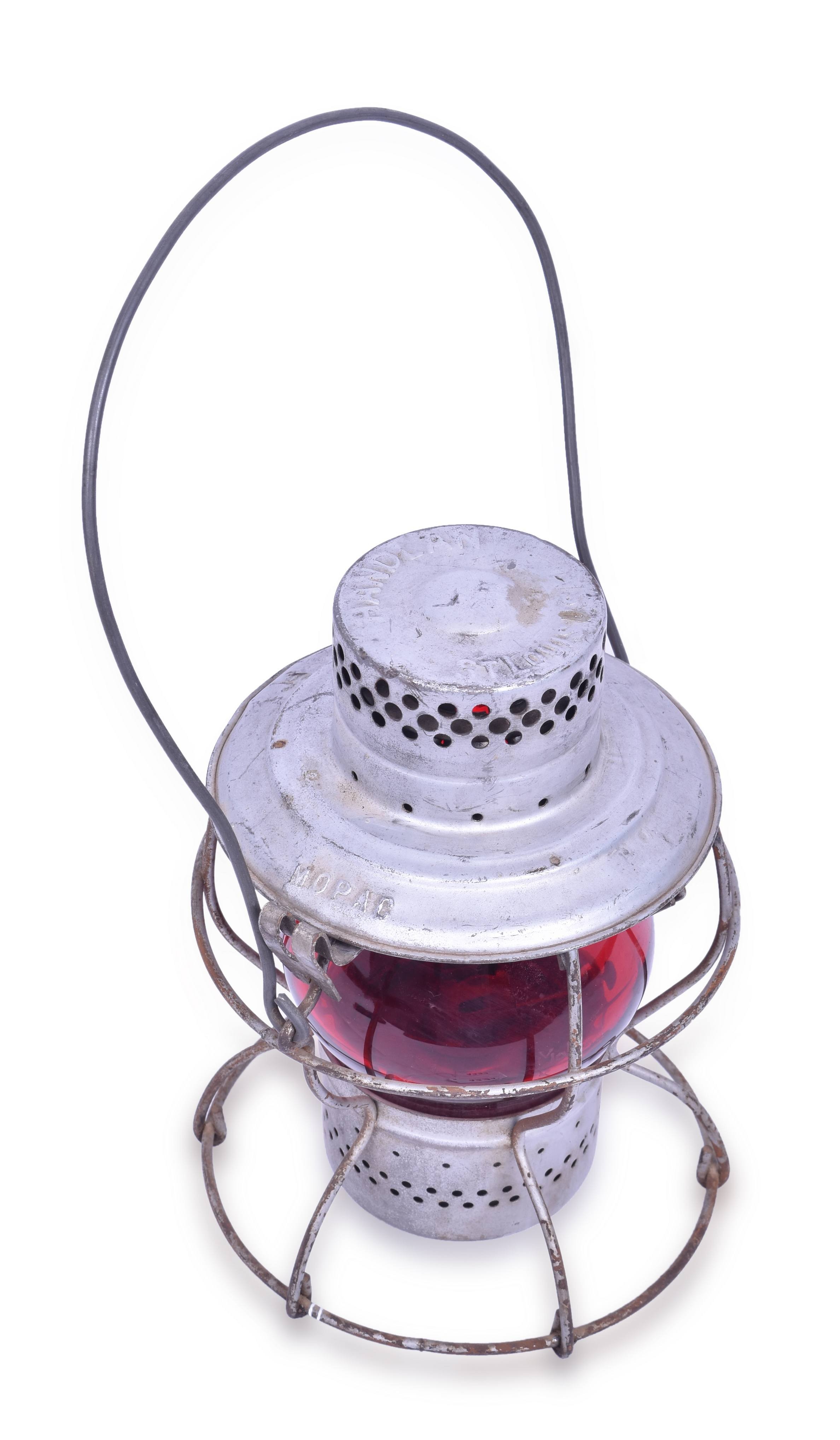 4224 - Handlan Missouri Pacific Red Globe Lantern thumbnail