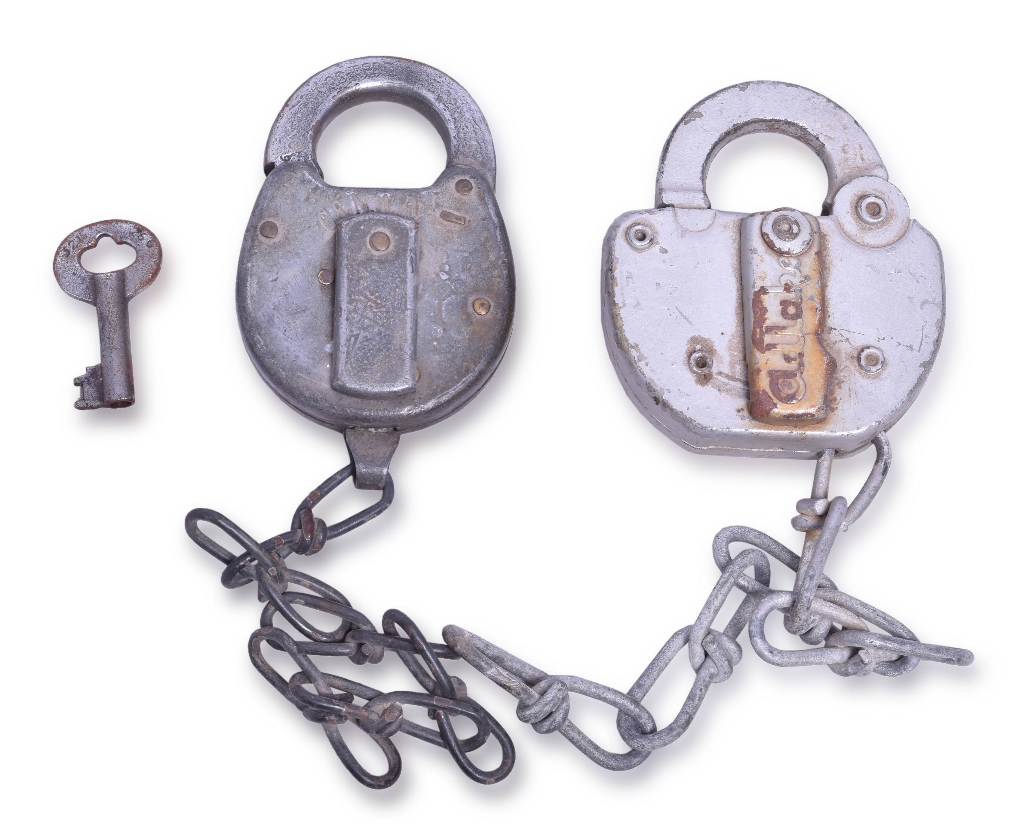 4279 - Pair of Chicago and Northwestern Railroad Locks - Eagle and Adlake thumbnail