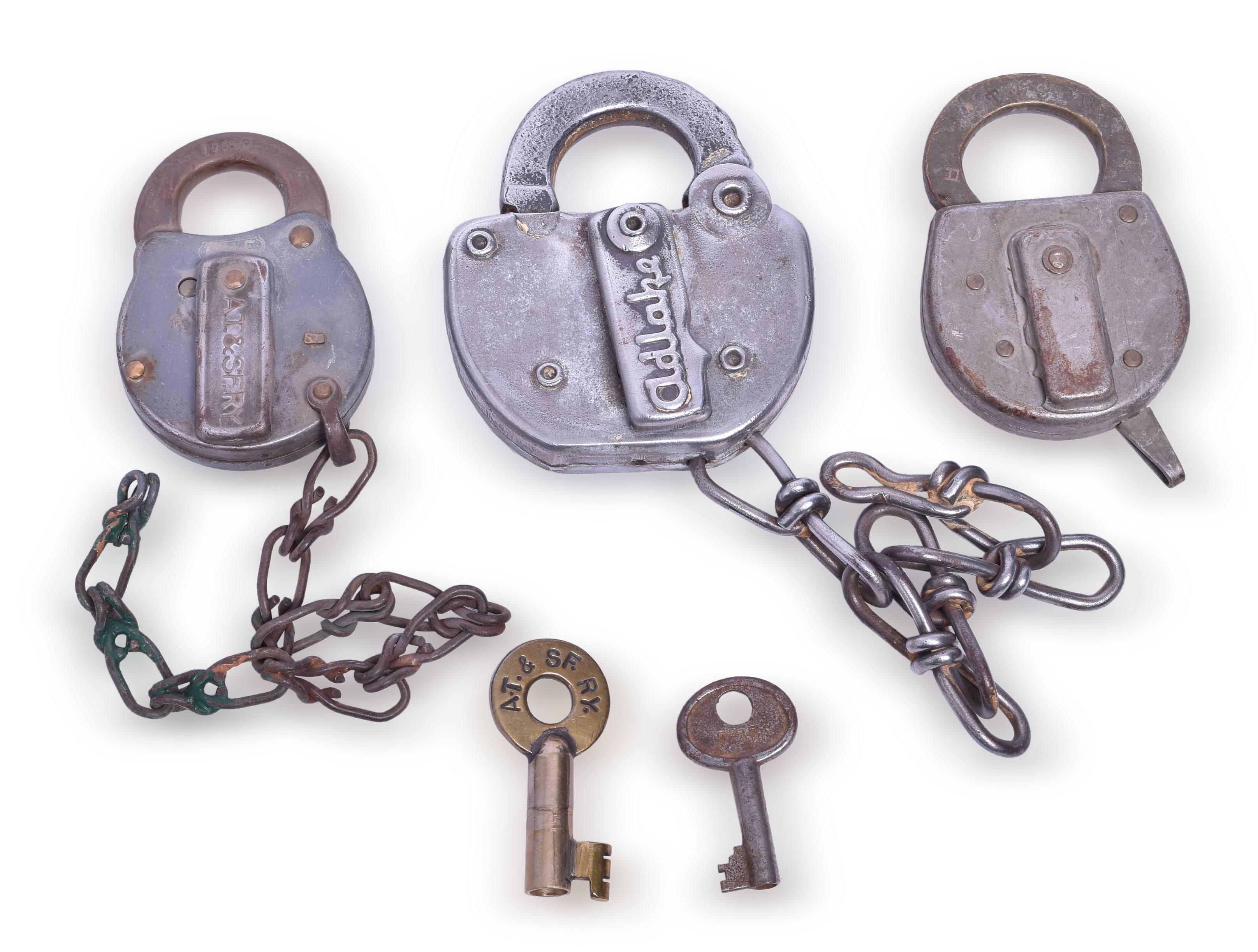 4394 - Three Santa Fe Railroad Locks - Adlake and Yale thumbnail