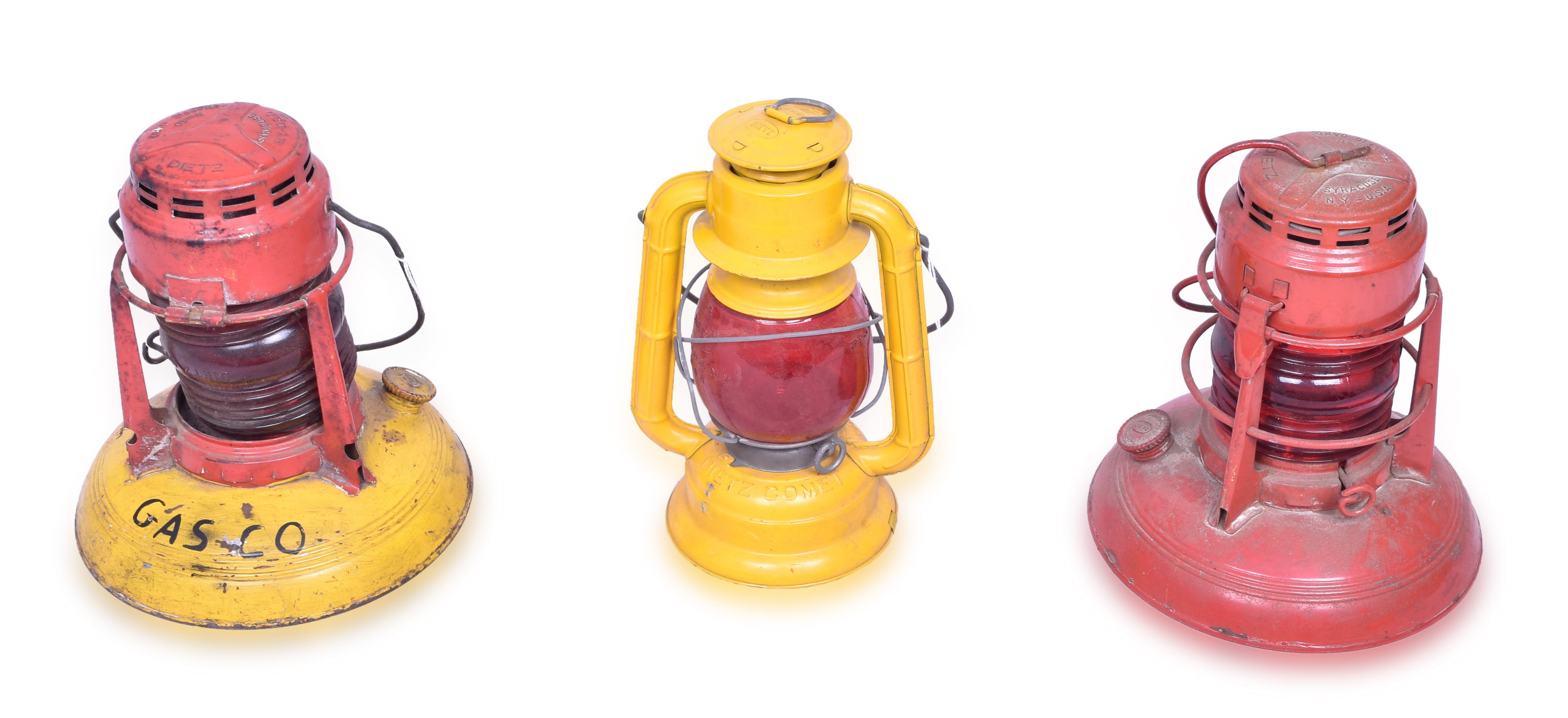 335 - Pair of No. 40 Dietz Traffic Guard and Dietz Comet Lanterns thumbnail