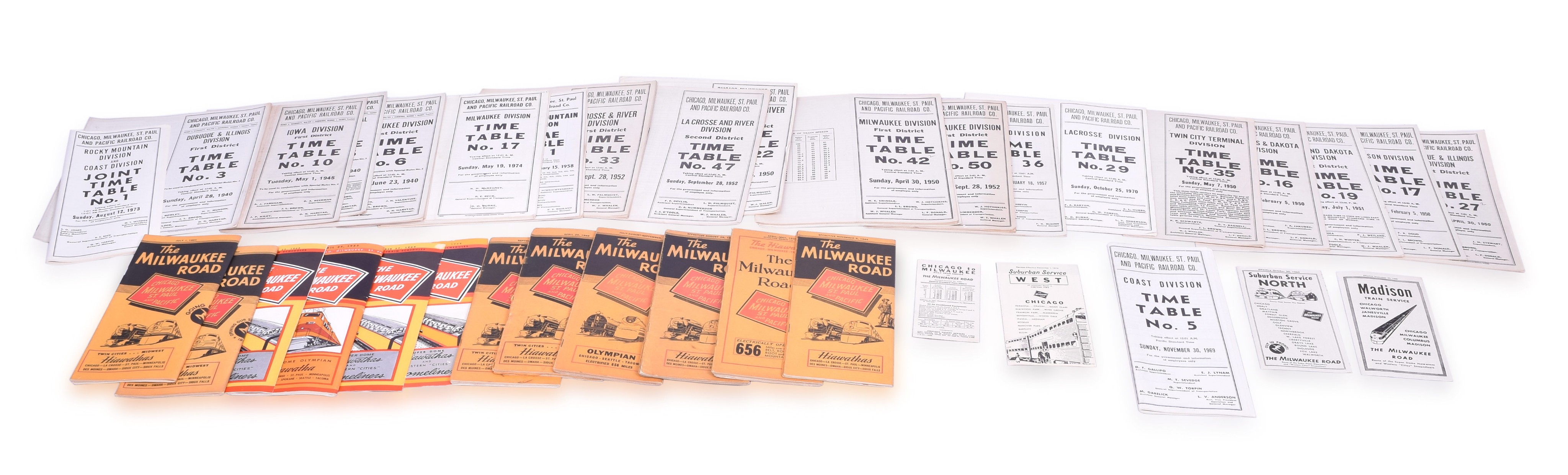 1029 - 24 Milwaukee Road Employee Timetables and Public Timetables thumbnail