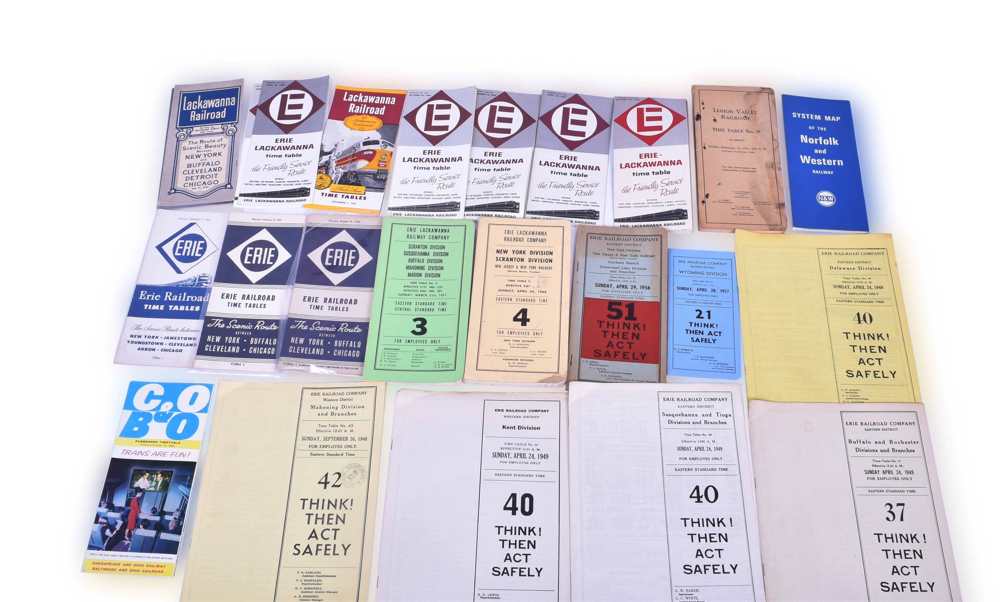 1059 - Group of Baltimore and Ohio, Erie, Lehigh Valley, and Norfolk and Western Employee and Public Timetables thumbnail
