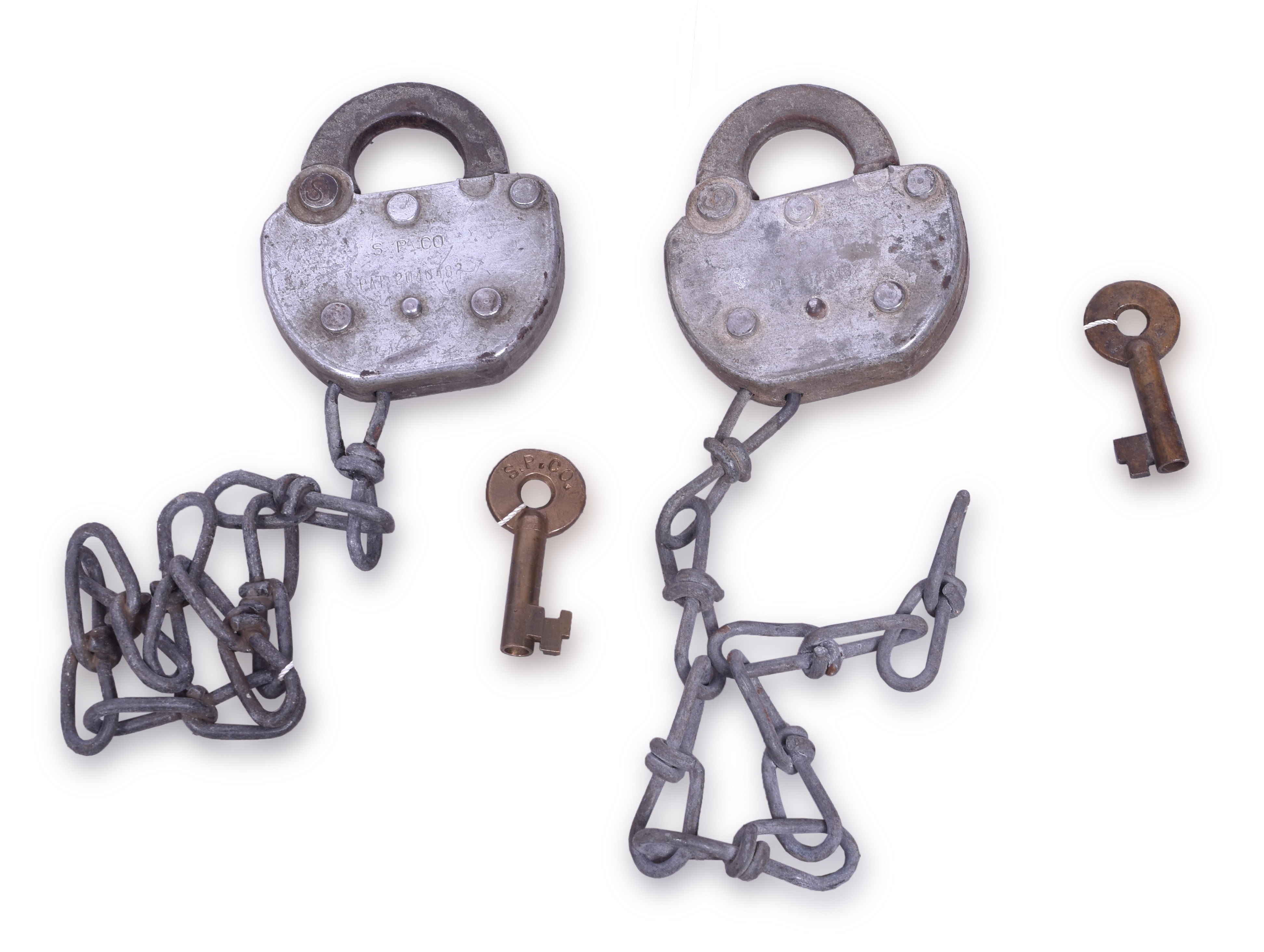 1163 - Pair of Adlake Southern Pacific Railroad CS-4 Locks with Keys thumbnail
