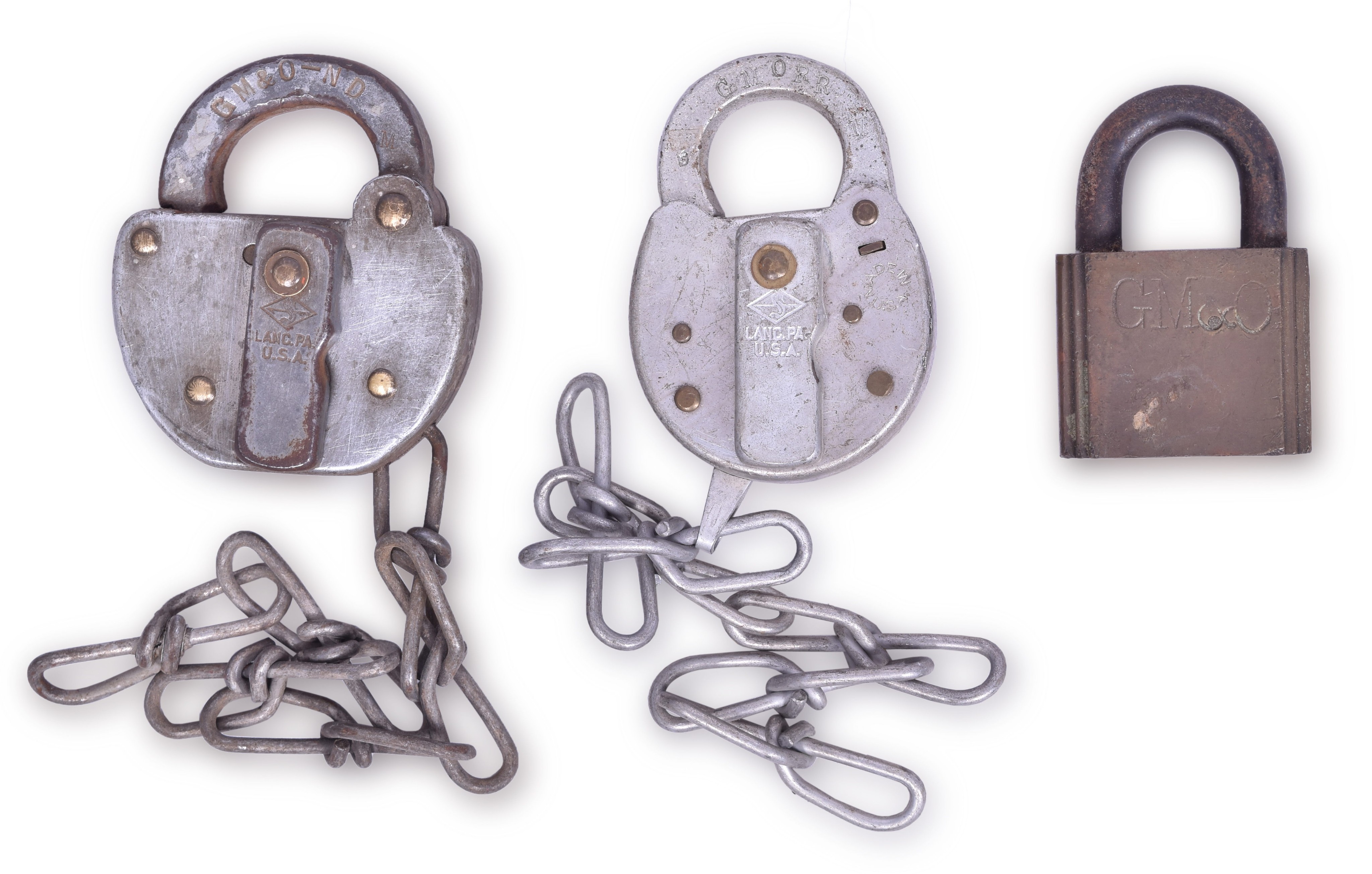 1181 - Three Gulf Mobile and Ohio Railroad Locks - Elgin and Slaymaker thumbnail