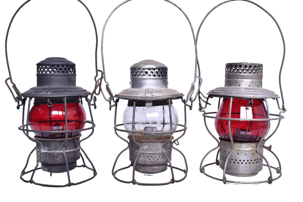 1526 - Trio of Western and Canadian Railroad Lanterns - MOPAC, Grand Trunk Western, Canadian National thumbnail