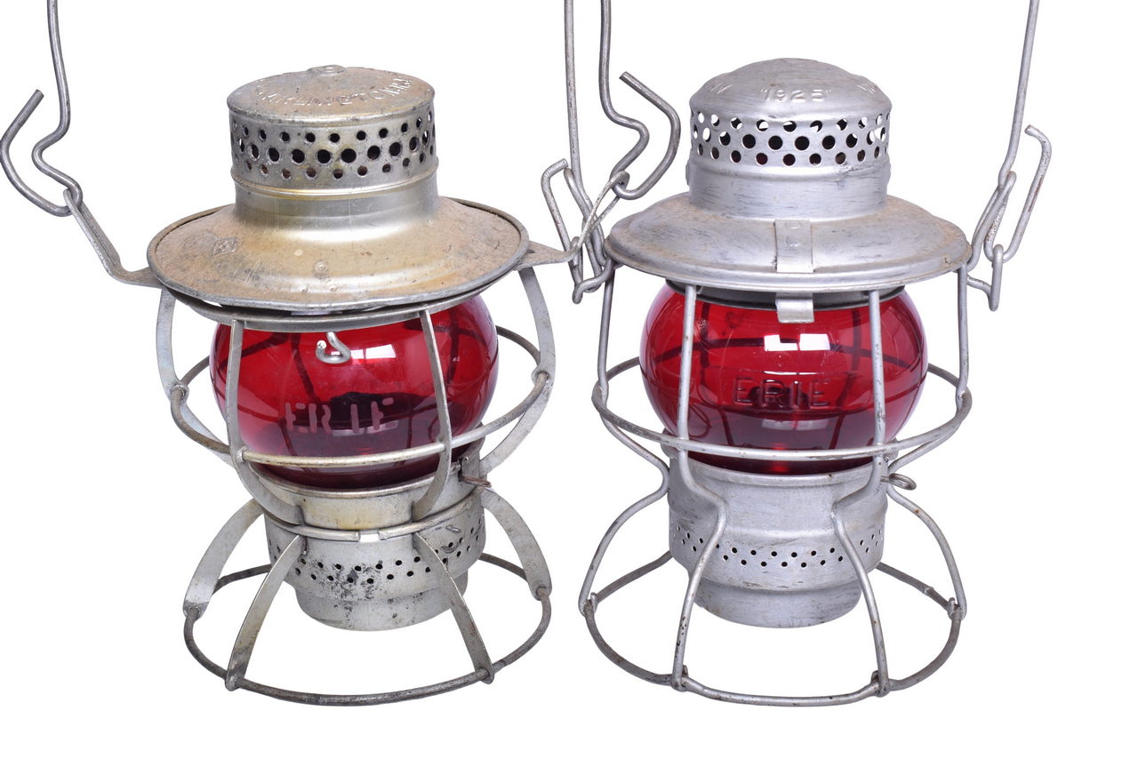 1530 - Pair of Erie Railroad Lanterns - Dressel and Armspear thumbnail