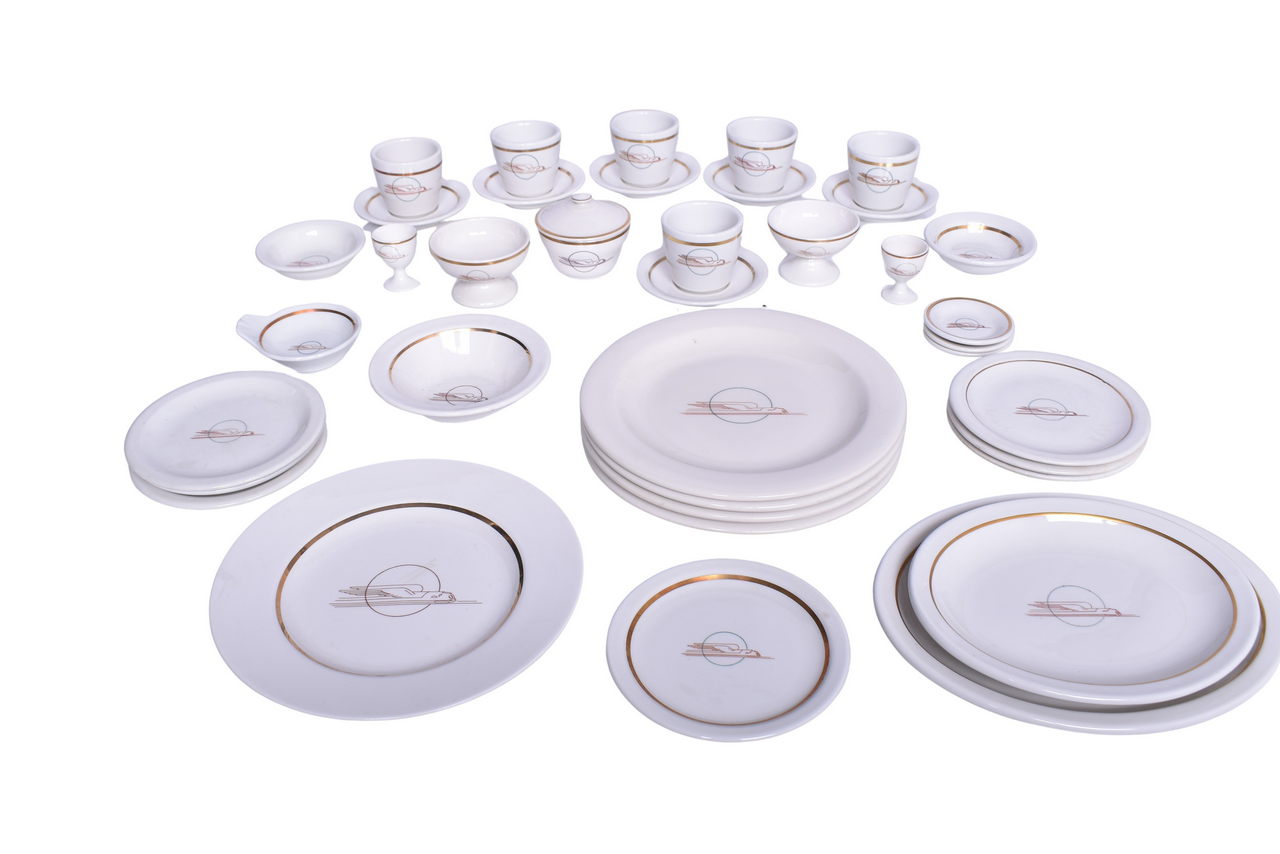 1543 - Large Group of Union Pacific Railroad Winged Streamliner China - Ice Cream Cup, Egg Cup, Oval Platter, and More thumbnail