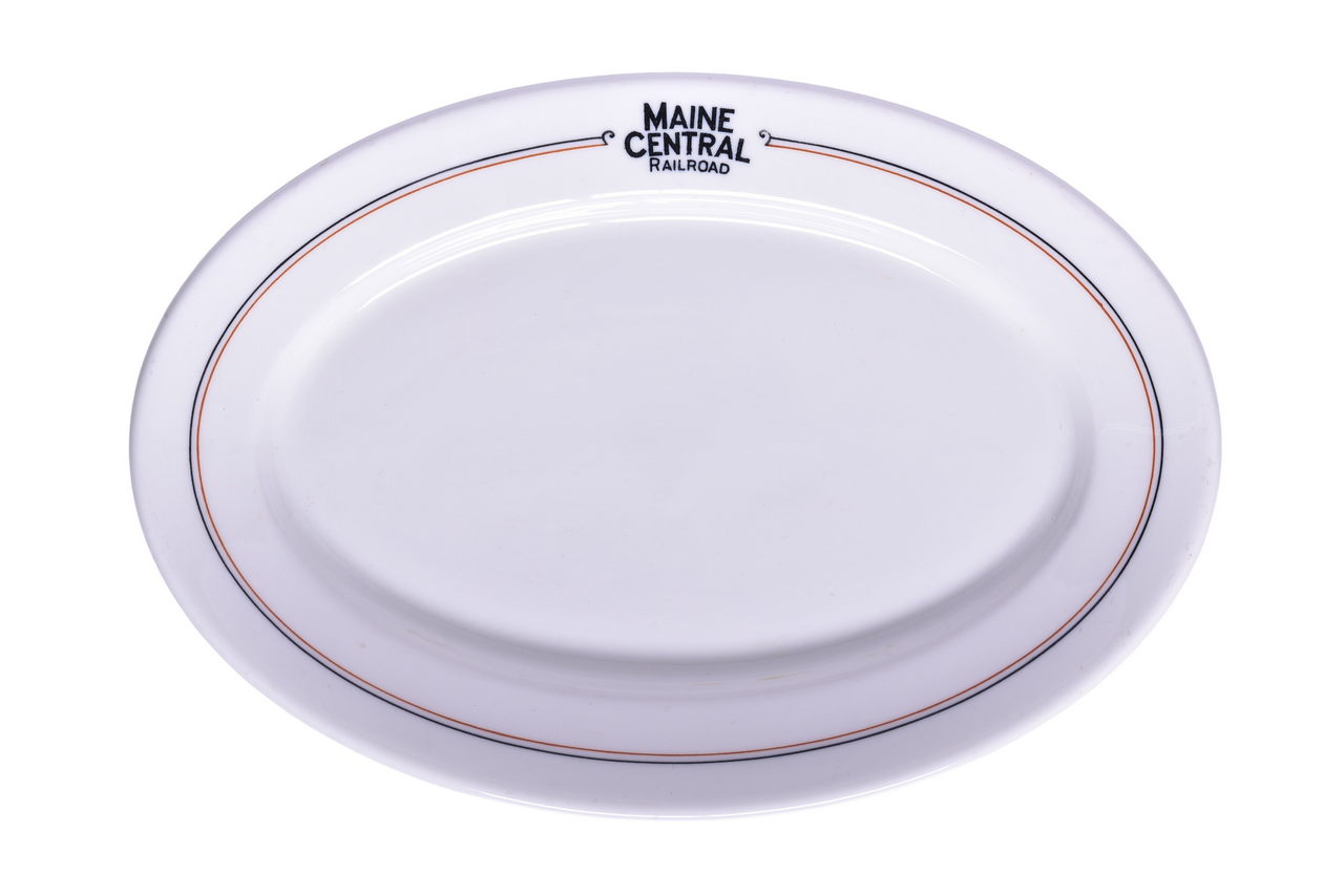 1561 - Maine Central Railroad China Kennebec Oval Platter Plate 9 1/2