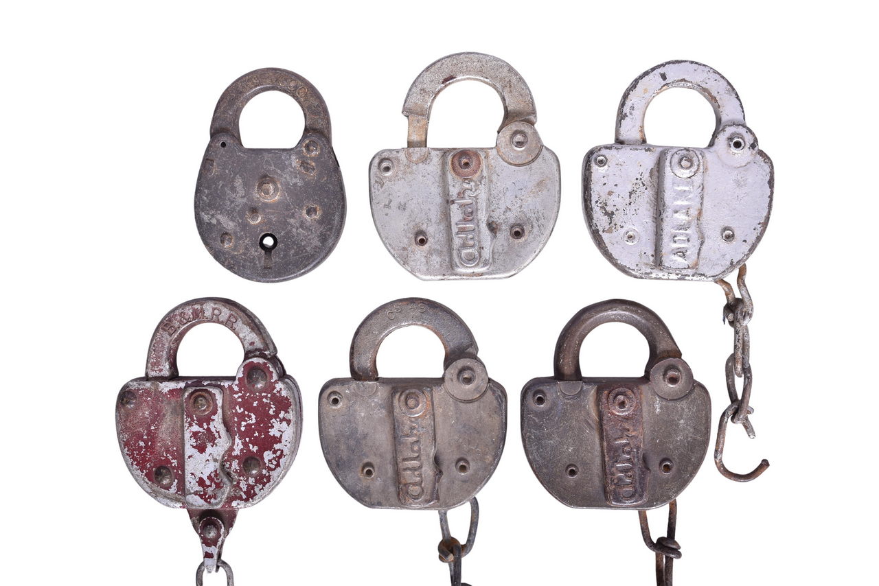 1594 - Six Railroad Locks - Chicago and North Western, Southern Pacific, Atlantic Coast Line thumbnail
