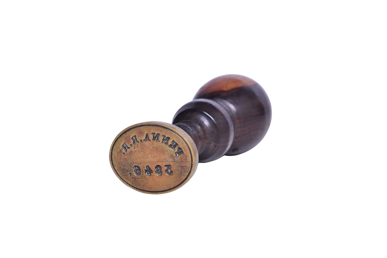 1602 - Pennsylvania Railroad 3846 Oval Wax Sealer thumbnail