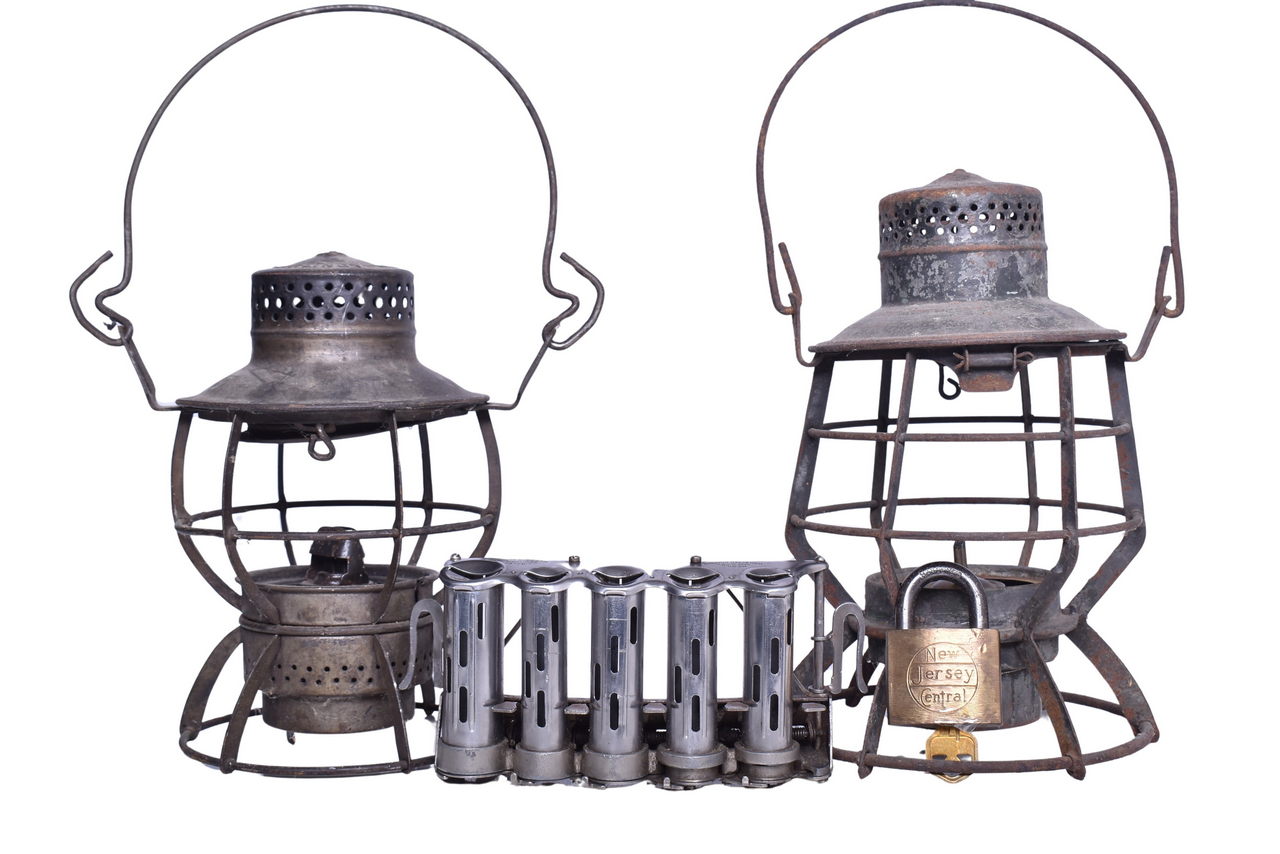 1628 - Pennsylvania, Delaware Lackawanna and Western Lantern Bodies, New Jersey Central Lock thumbnail