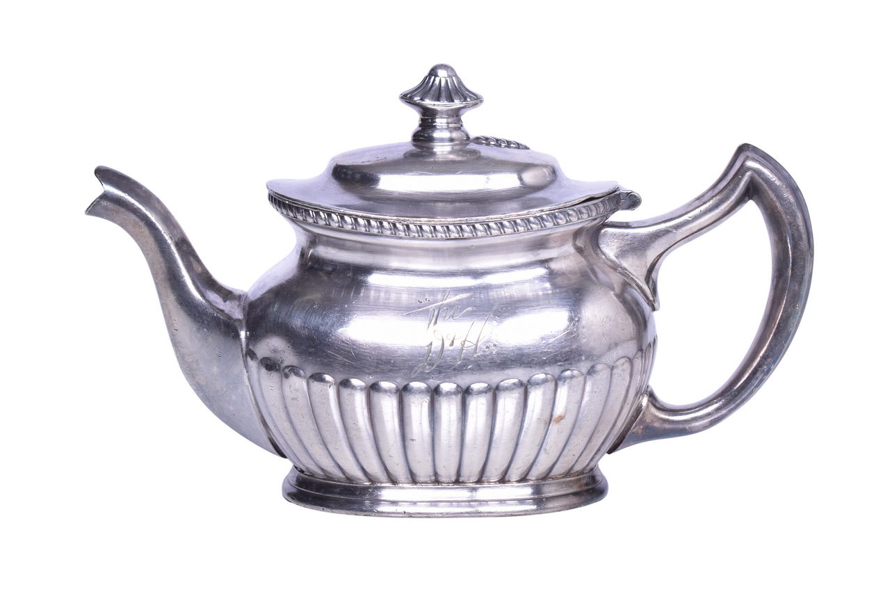 1635 - Reed & Barton Delaware and Hudson Railroad Silver Teapot thumbnail