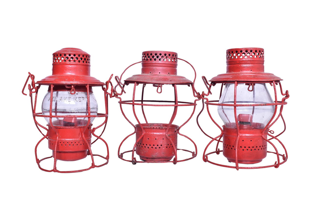 1660 - Trio of Illinois Central Lanterns - Red Bodies thumbnail