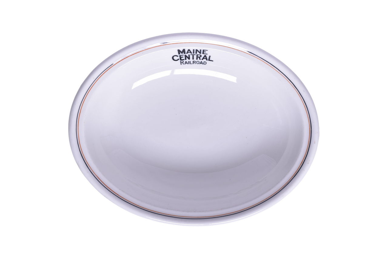 1675 - Maine Central Railroad China Kennebec Oval Bowl 8 1/4
