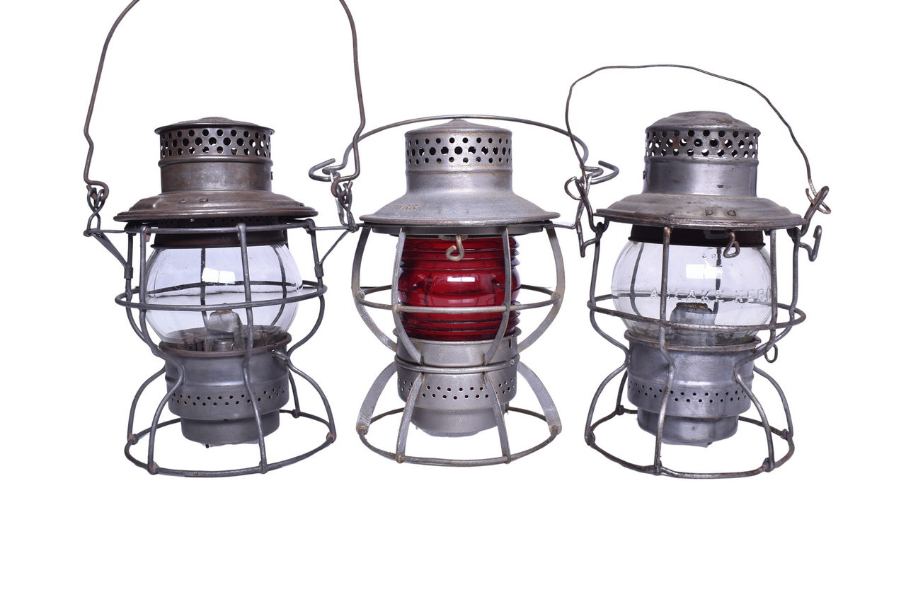 1692 - Trio of Western Railroad Lanterns - Denver & Rio Grande Western and Western Pacific thumbnail