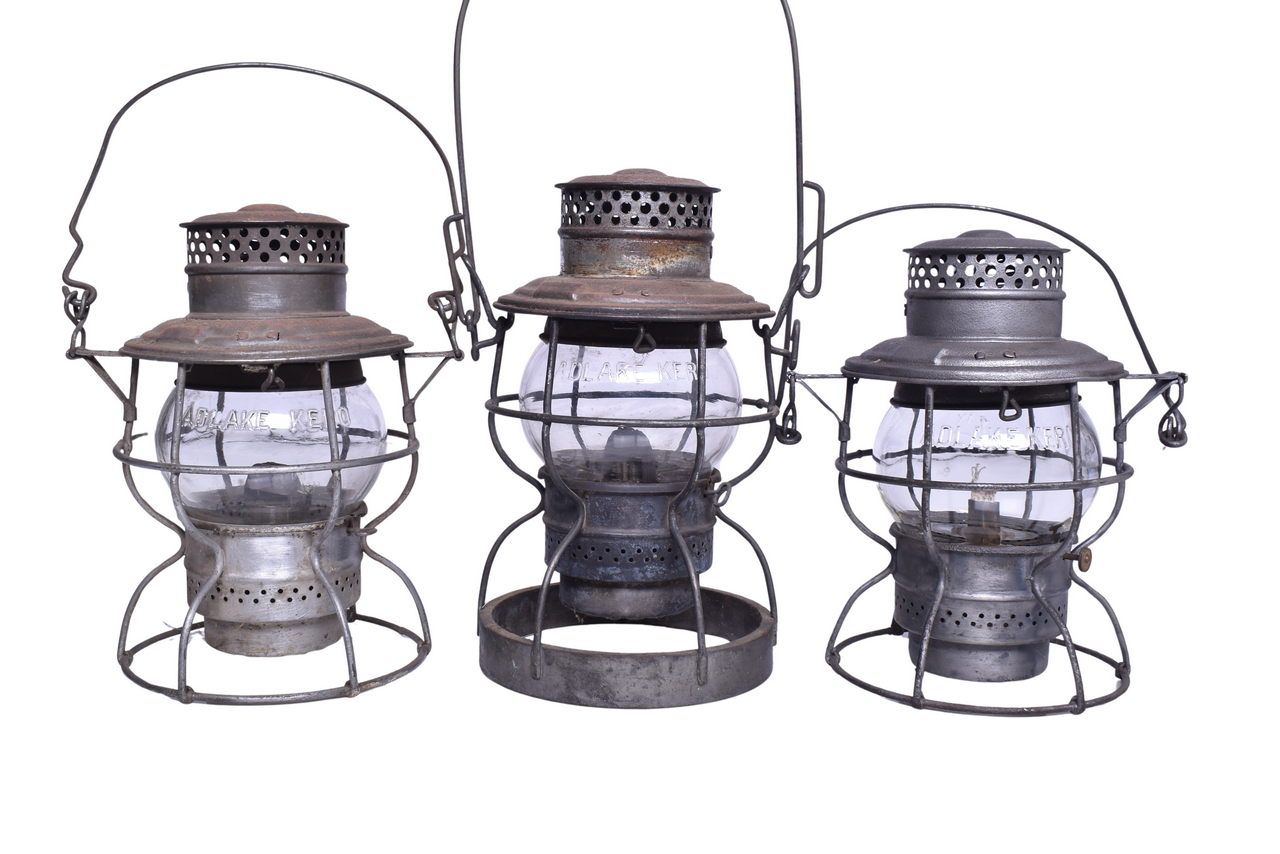 1694 - Trio of Midwest Lanterns - Duluth Missabe & Northern, Chicago & Alton, Wheeling & Lake Erie thumbnail