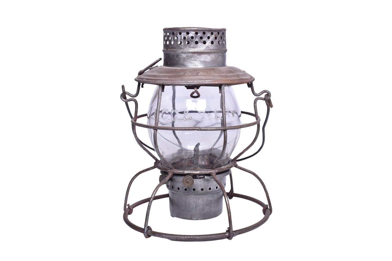 1708 - Handlan Cleveland, Cincinnati, Chicago and St. Louis Railway / Big Four Railroad Lantern W/ Clear Cast Globe thumbnail