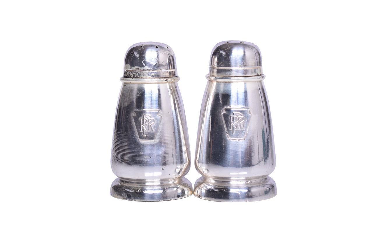 1723 - Pair of Pennsylvania Railroad Salt and Pepper Shakers thumbnail