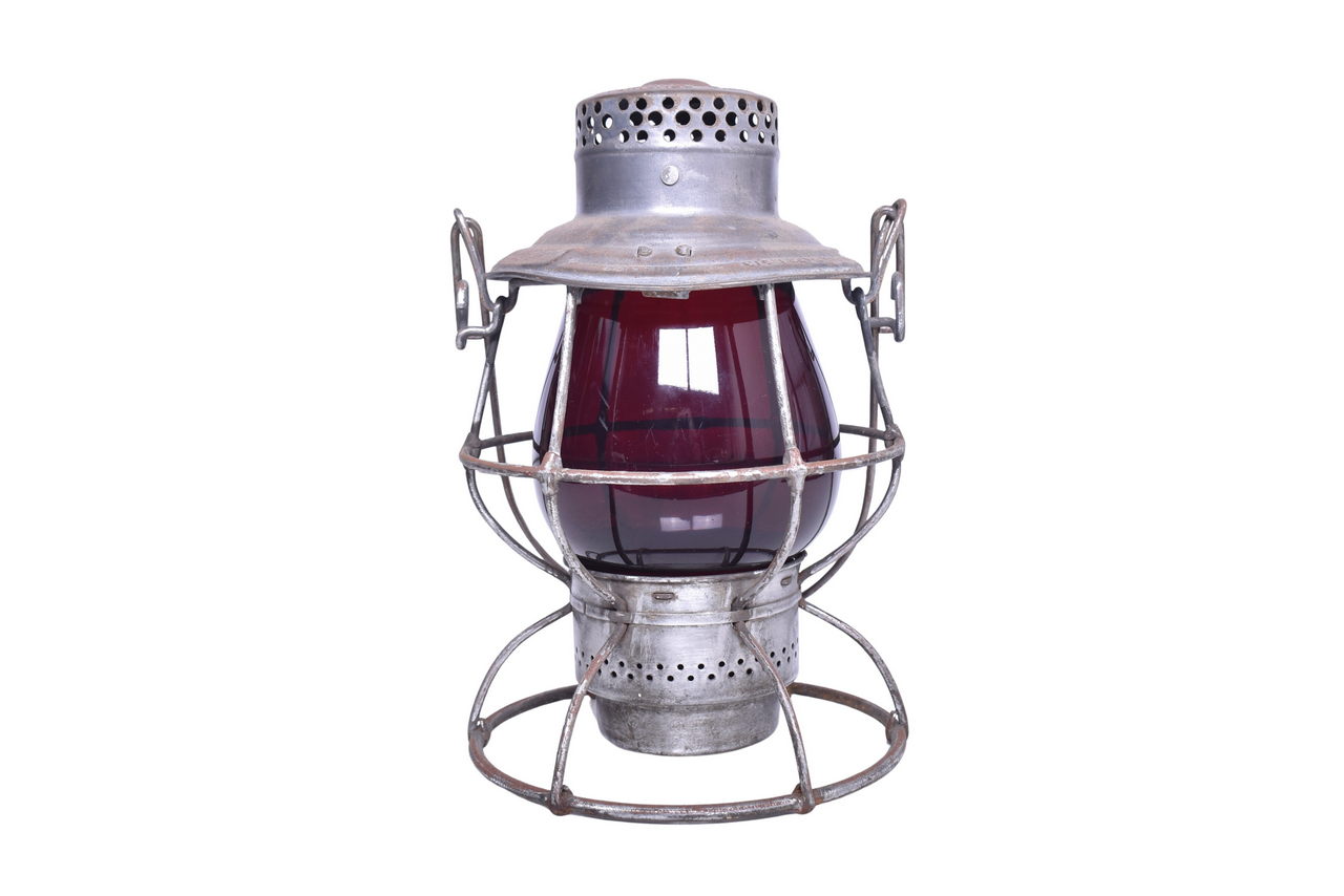 1734 - Adlake Reliable Toronto, Hamilton & Buffalo Railway Railroad Lantern thumbnail