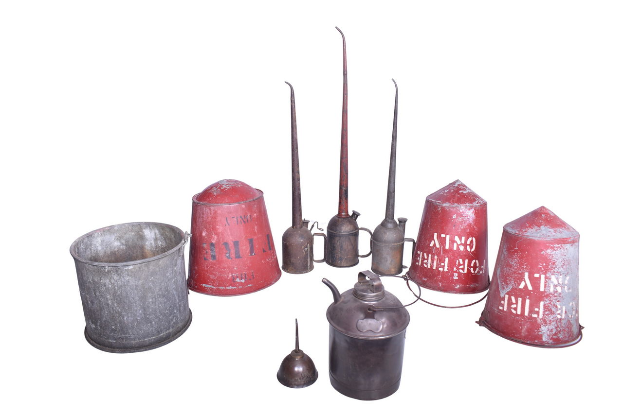 1846 - Group of Louisville & Nashville and Pennsylvania Railroad Tin Ware and Fire Buckets thumbnail