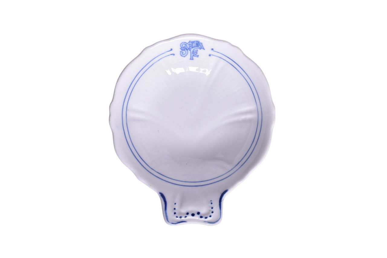 2033 - Atchison, Topeka and Santa Fe Railroad China Bleeding Blue Ice Cream Shell thumbnail