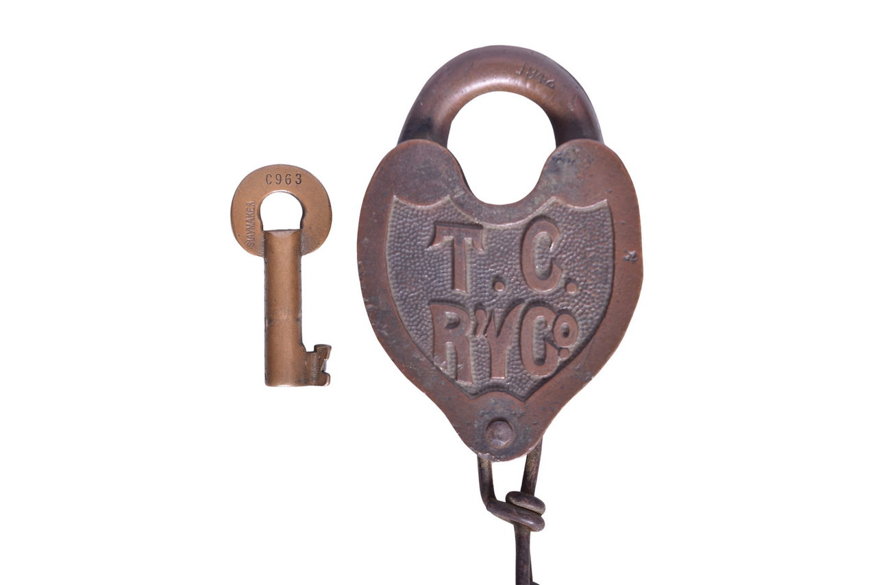 2146 - Tennessee Central Railway Co. Heart-Shaped Brass Railroad Lock with Key thumbnail