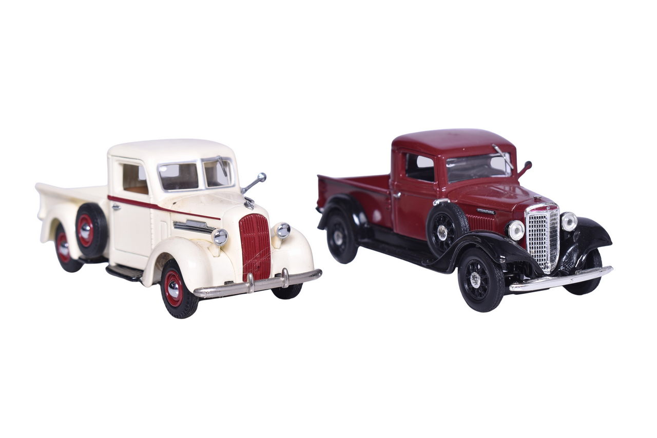 2 - Pair of Matchbox Models - 1934 International C Series and 1939 Reo thumbnail