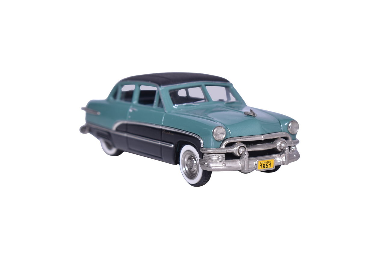 15 - USA Models 1951 Ford Crestliner thumbnail