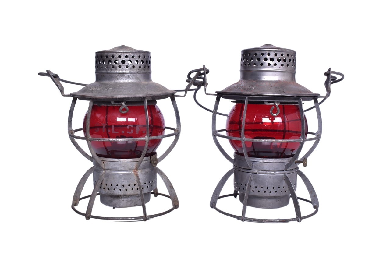 3008 - Pair of Dressel Railroad Lanterns - Soo Line and Frisco thumbnail
