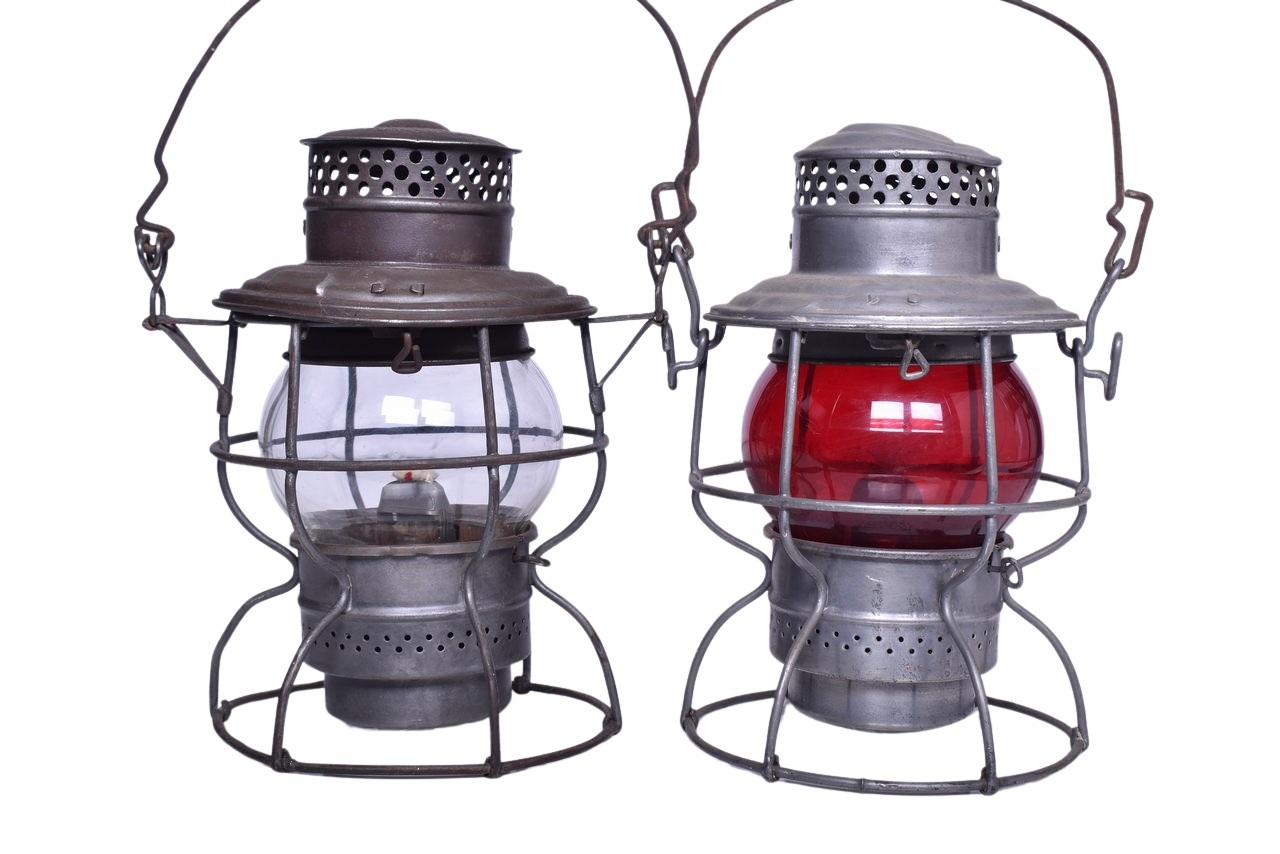 3010 - Pair of Midwest Railroad Lanterns - Wabash and Chicago Great Western thumbnail