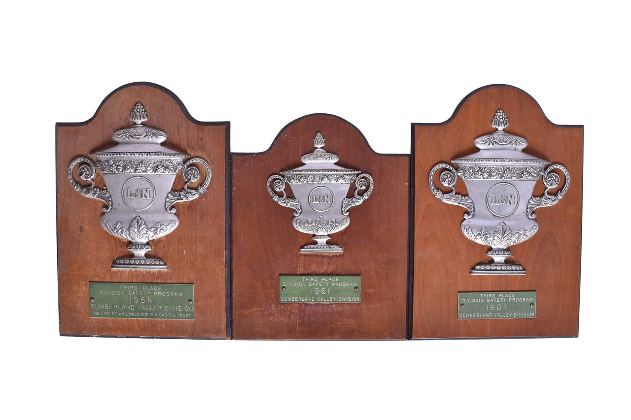 3043 - Set of Three Louisville and Nashville 3rd Place Safety Awards - Cumberland Valley Division thumbnail