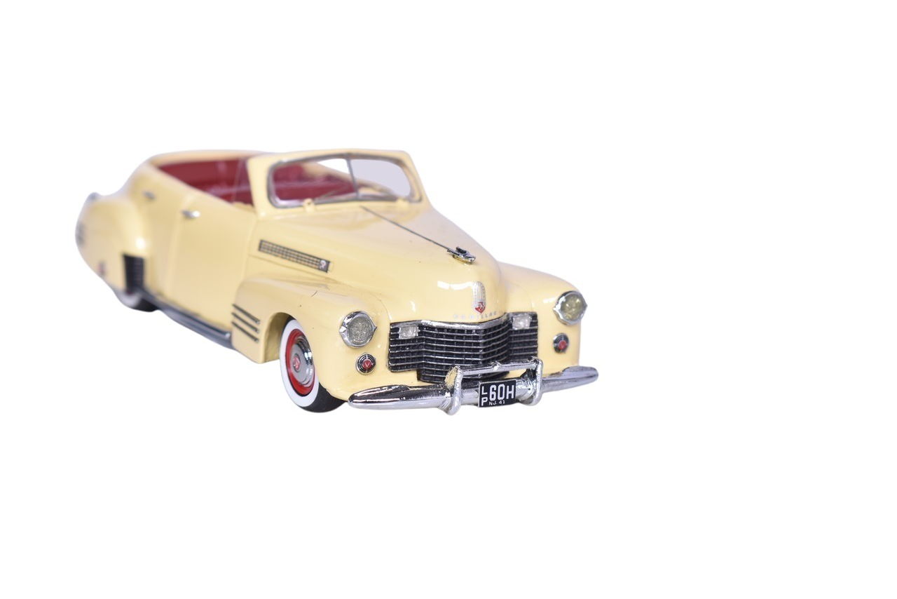 76 - Victory Models 1941 Cadillac Series 62 thumbnail
