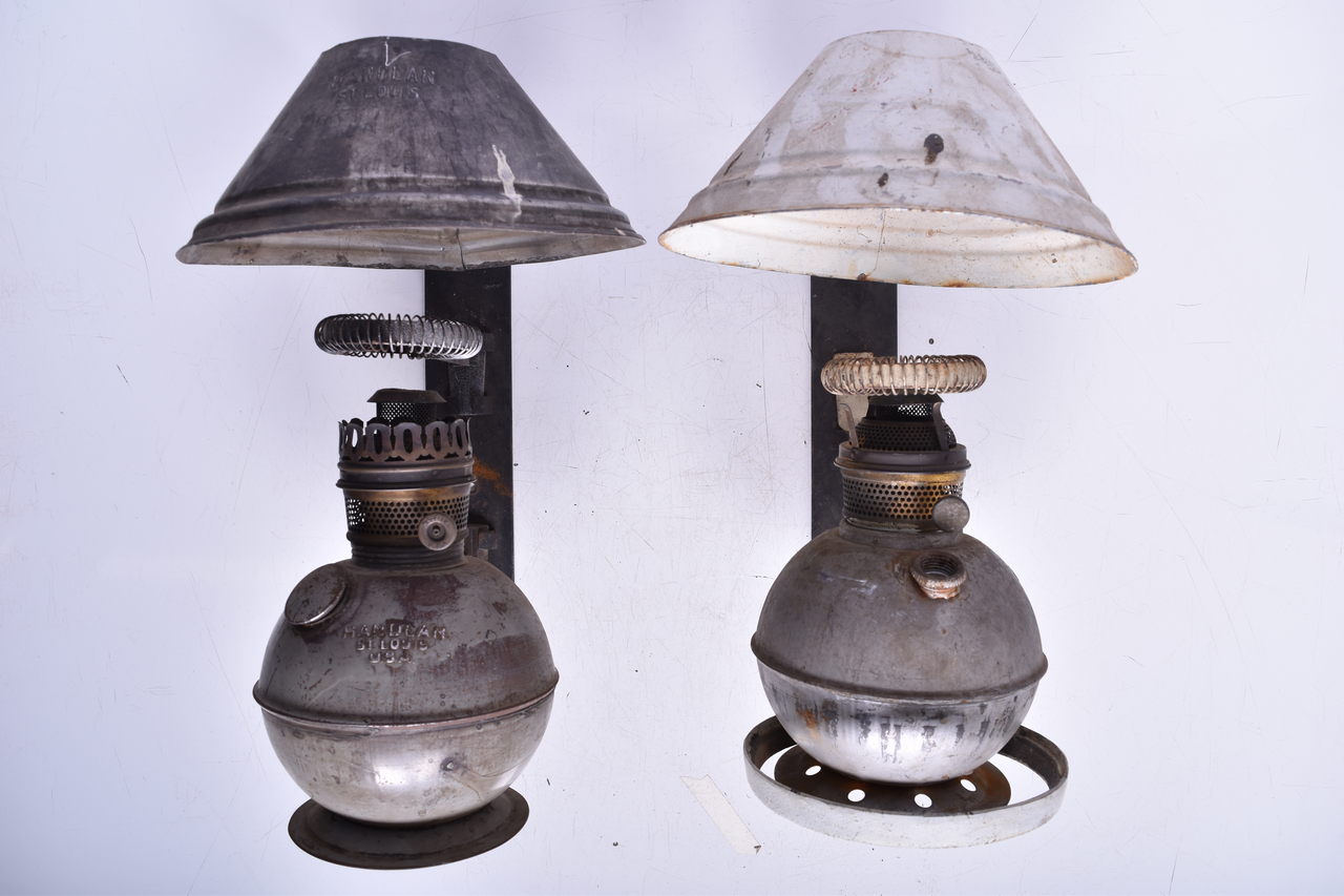 3155 - Pair of Handlan Railroad Caboose Wall Lamps thumbnail