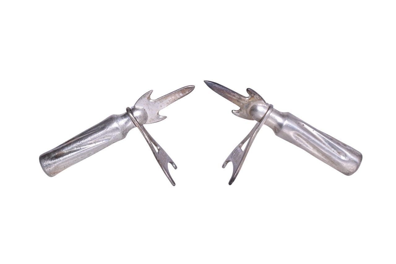 3173 - Pair of Illinois Central Railroad Silver Corn Holders thumbnail