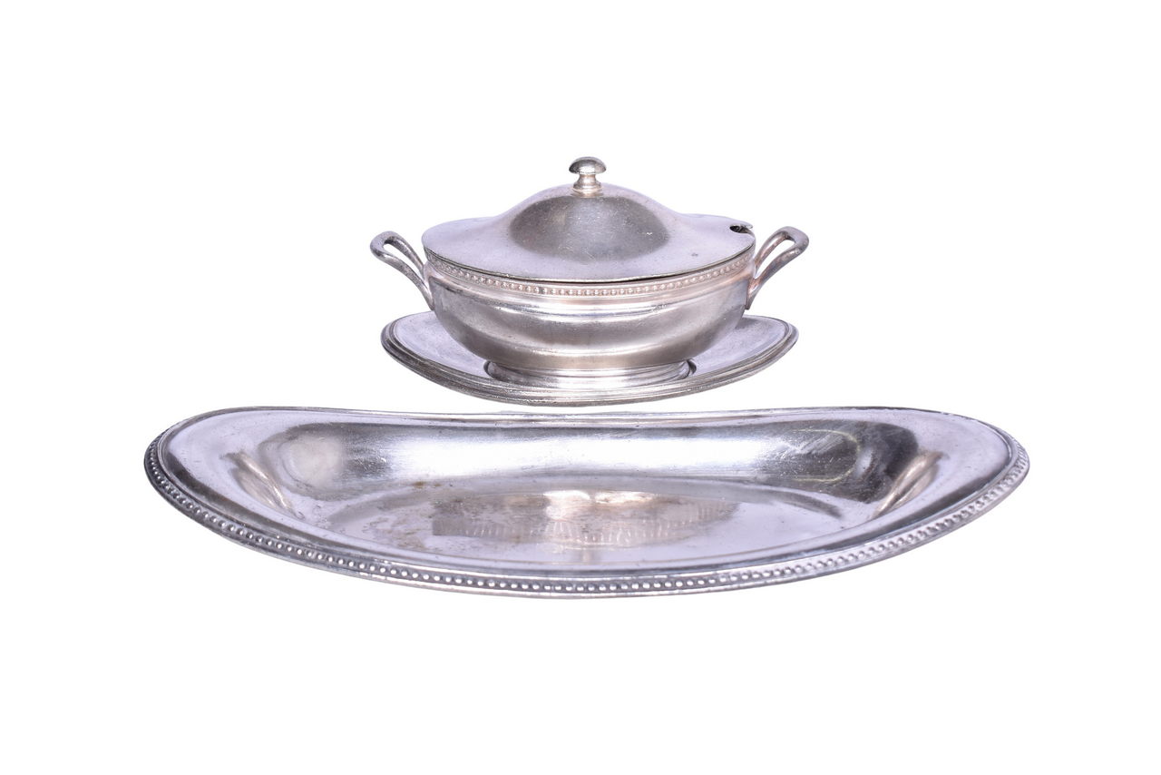 3189 - Four Pieces of Delaware Lackawanna & Western Railroad Silver - Soup Tureen w/ Under Liner and Oval Bread Tray thumbnail