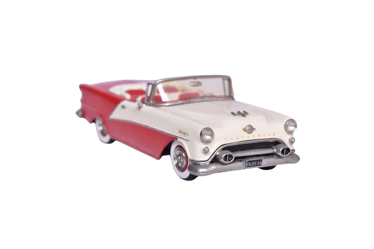 107 - Conquest Models Nr. 1 1954 Oldsmobile Starfire thumbnail