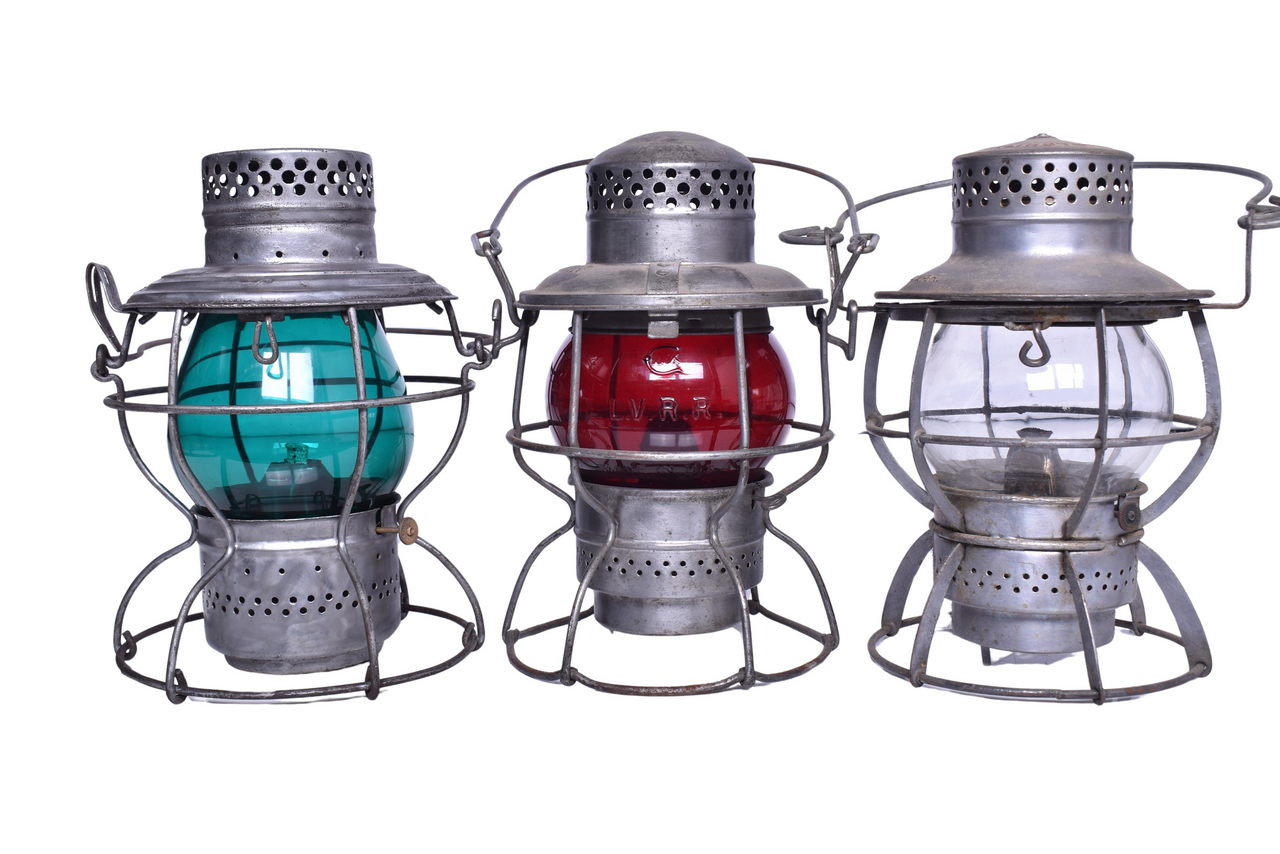 3208 - Trio of East Coast Railroad Lanterns - Lehigh Valley and Wheeling & Lake Erie thumbnail