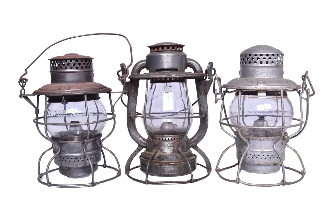 3212 - Trio of East Coast Railroad Lanterns - Pittsburgh & West Virginia, Pere Marquette,  Washington Terminal Co. thumbnail