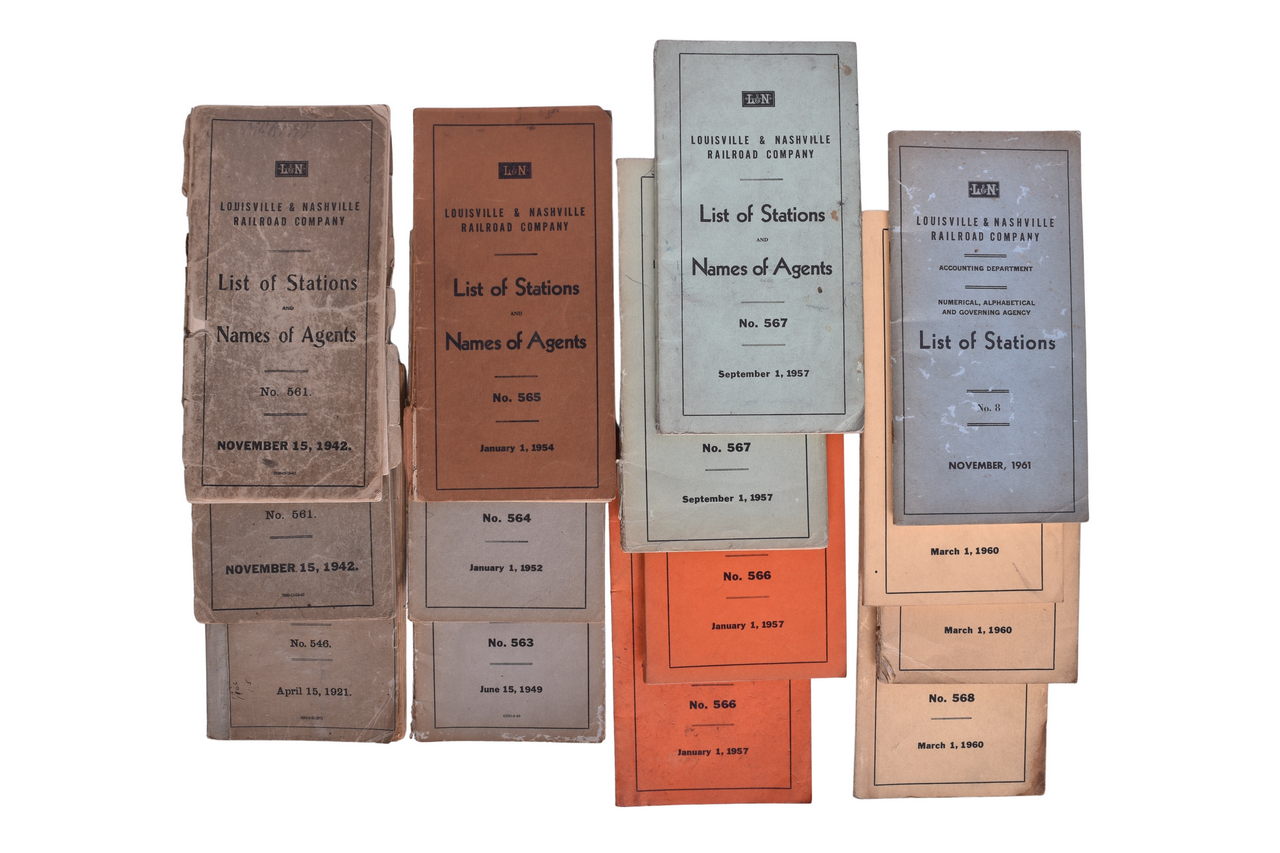 3224 - 13 Louisville and Nashville Railroad Station List Books 1921-1960 thumbnail